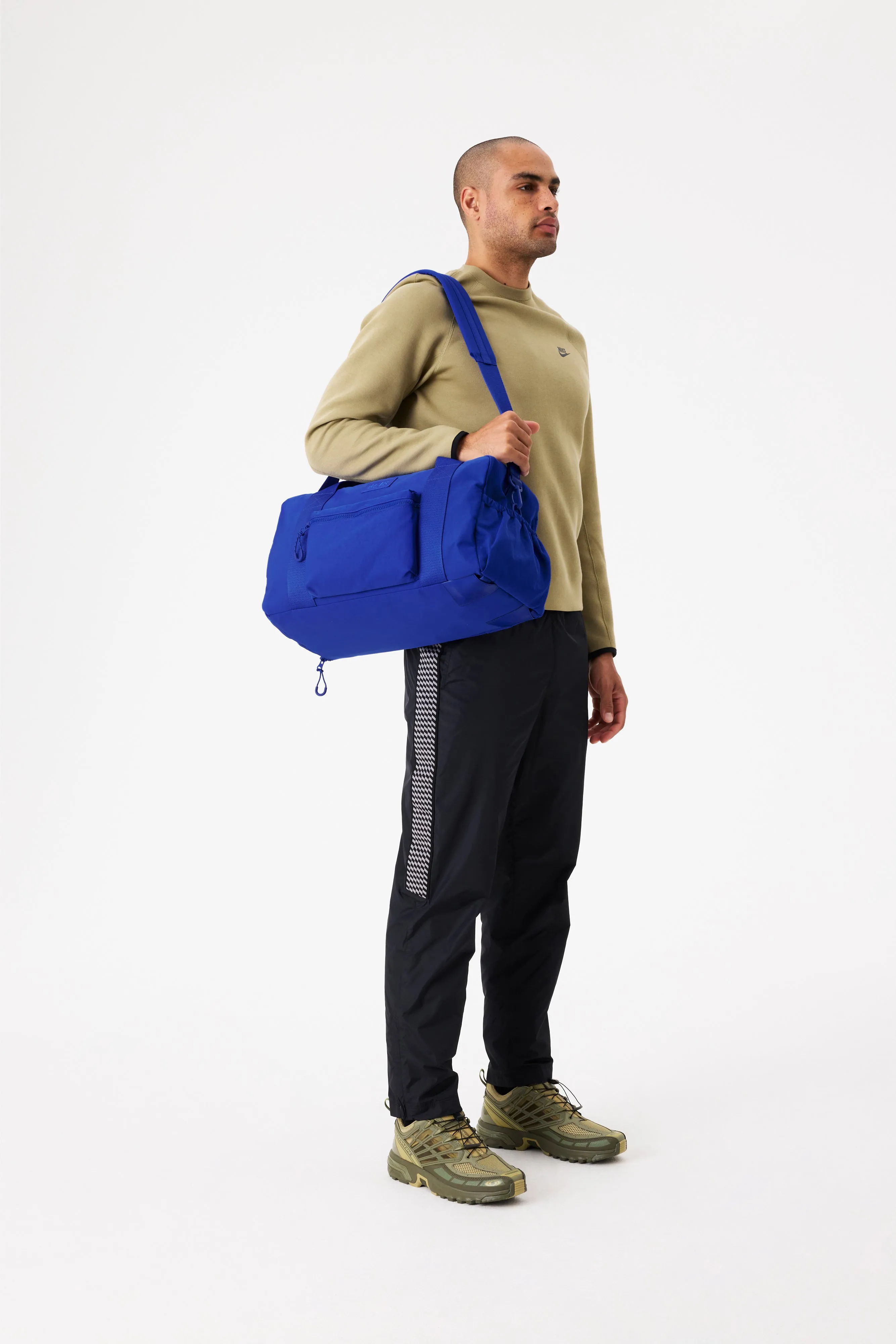 The Sport Duffle Backpack in Cobalt Blue sold by Beis product image thumbnail 5