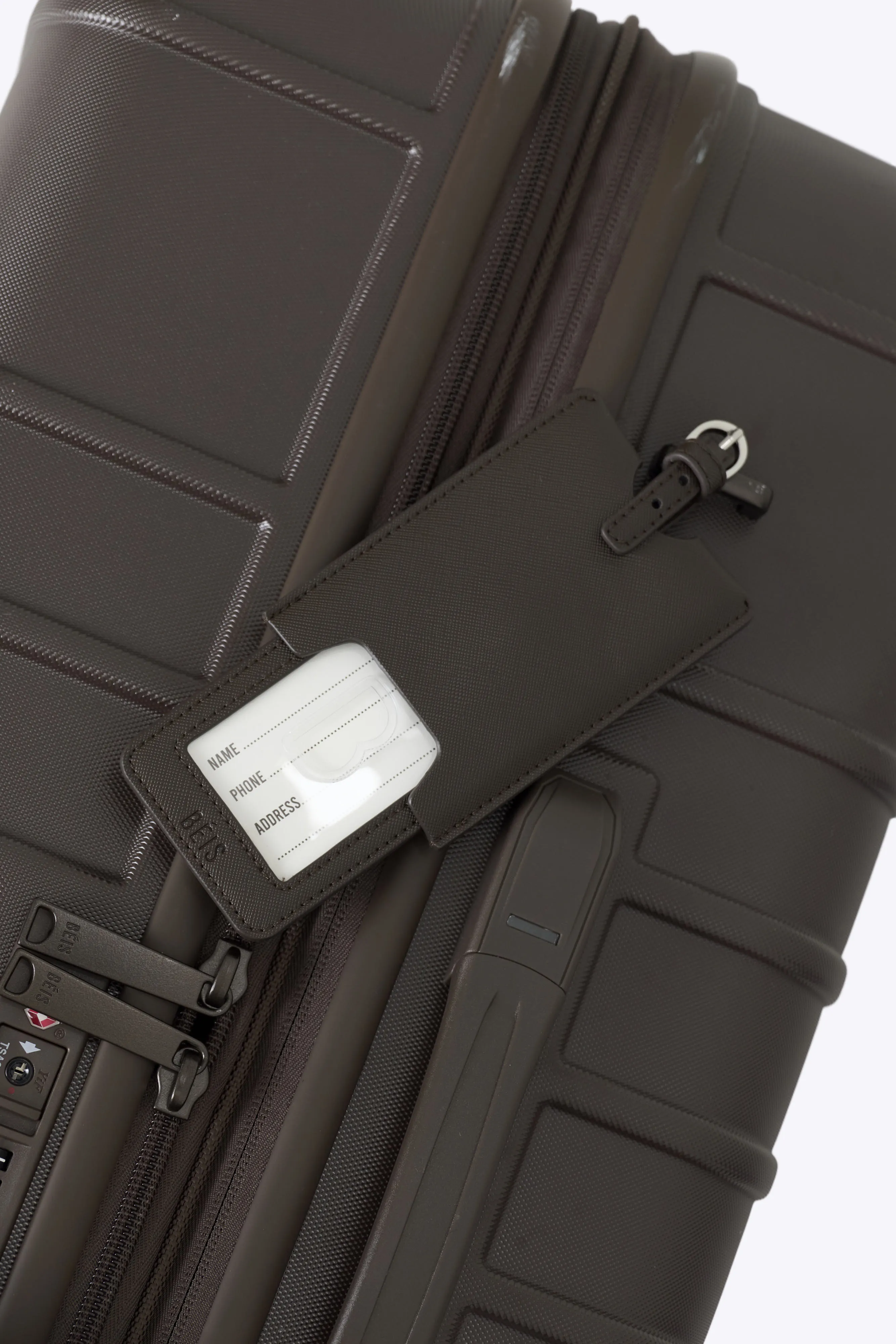 The Luggage Tag in Espresso Gift sold by Beis product image thumbnail 3