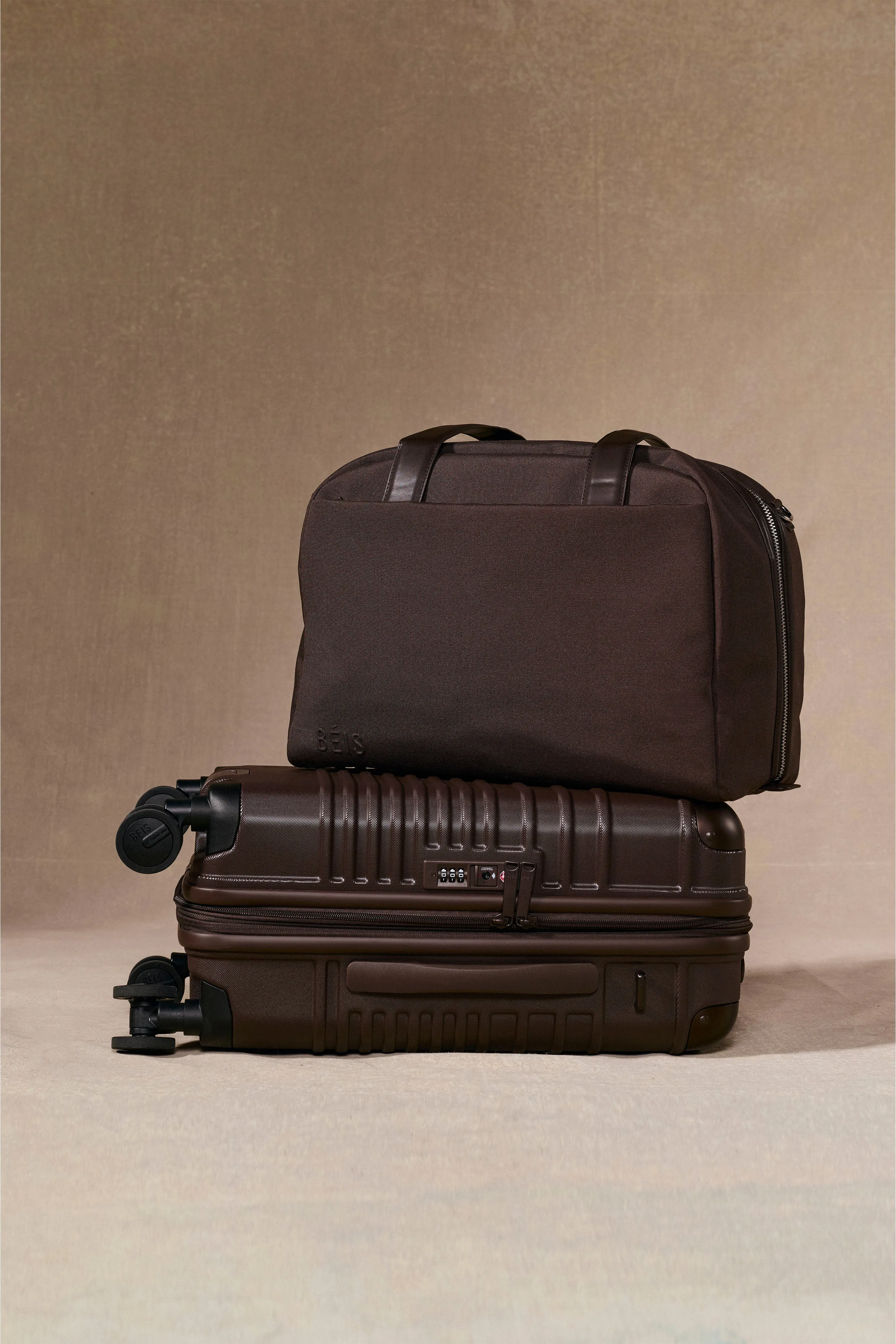 The Hybrid Carry-On Set sold by Beis product image thumbnail 2