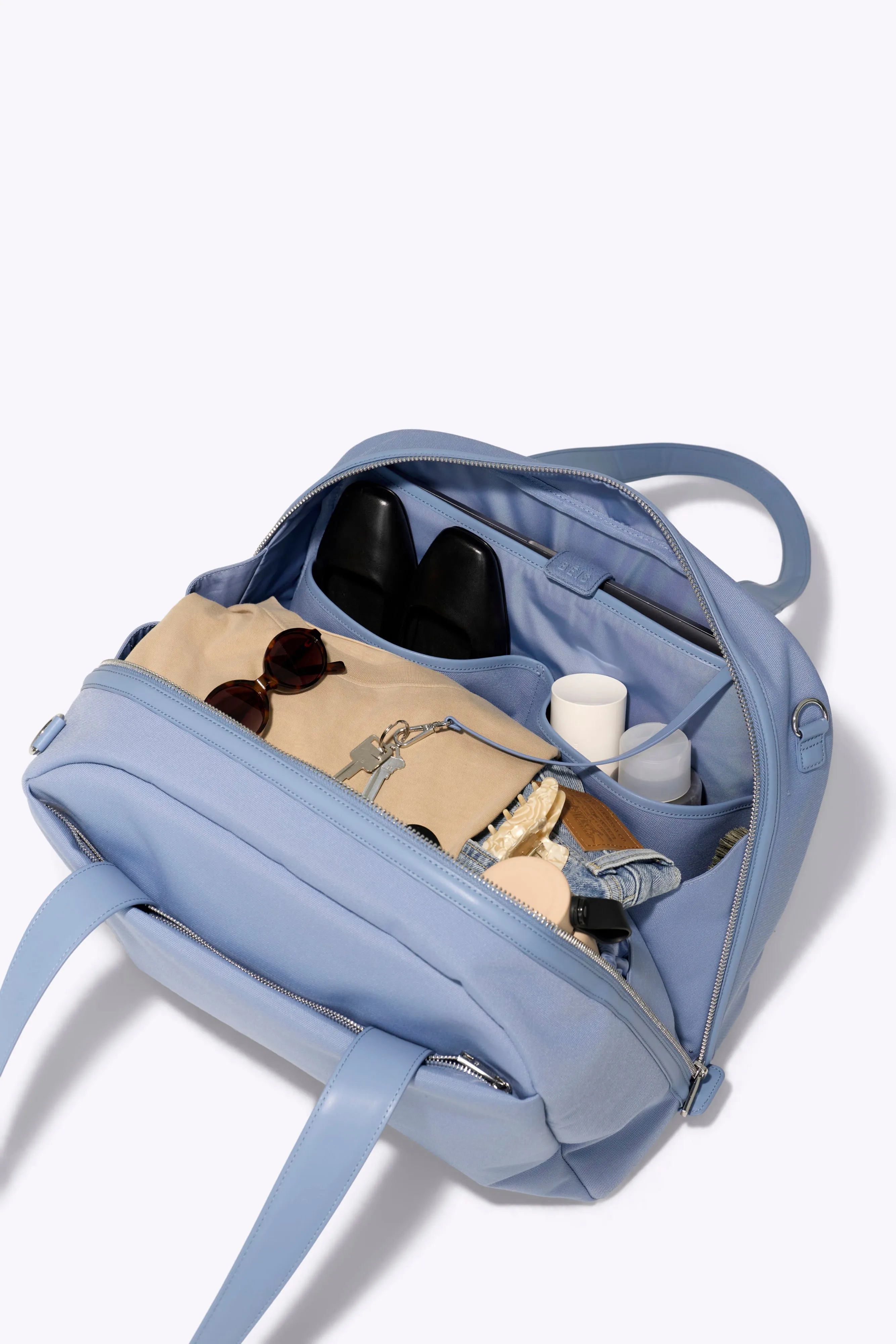 The Duffle in Dusty Blue sold by Beis product image thumbnail 3
