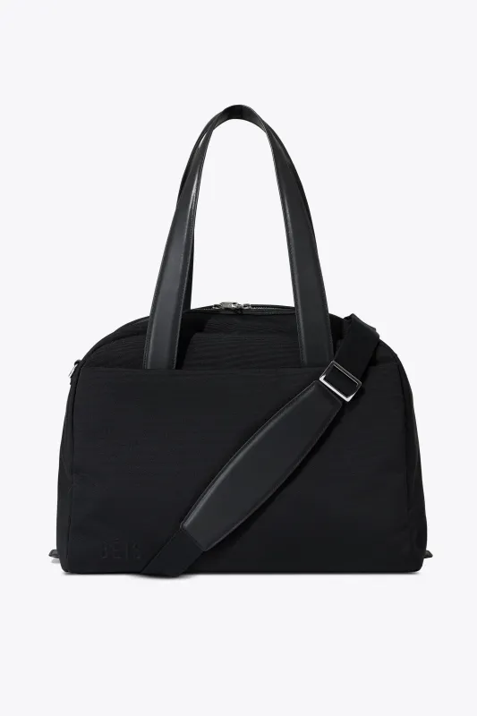 The Duffle in Black made by Beis