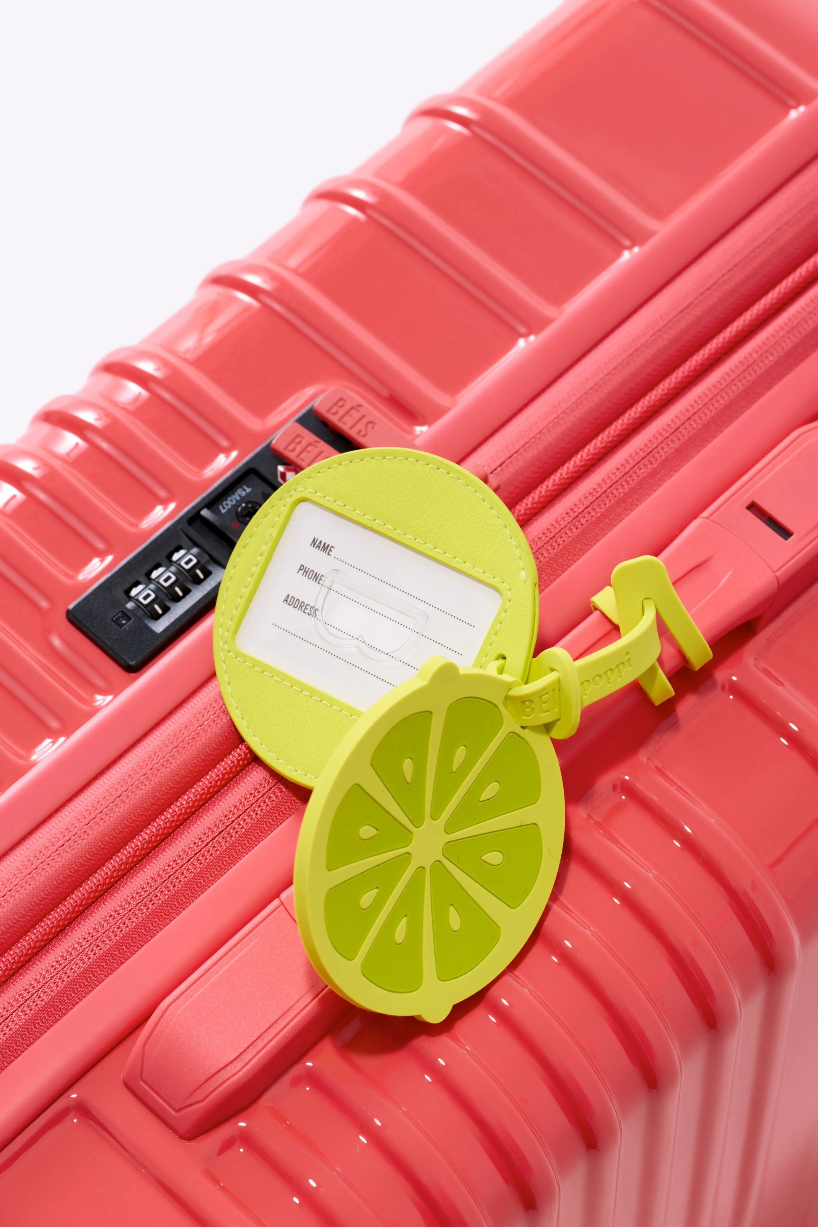 BÉIS x poppi The Luggage Tag in Lime sold by Beis product image thumbnail 2