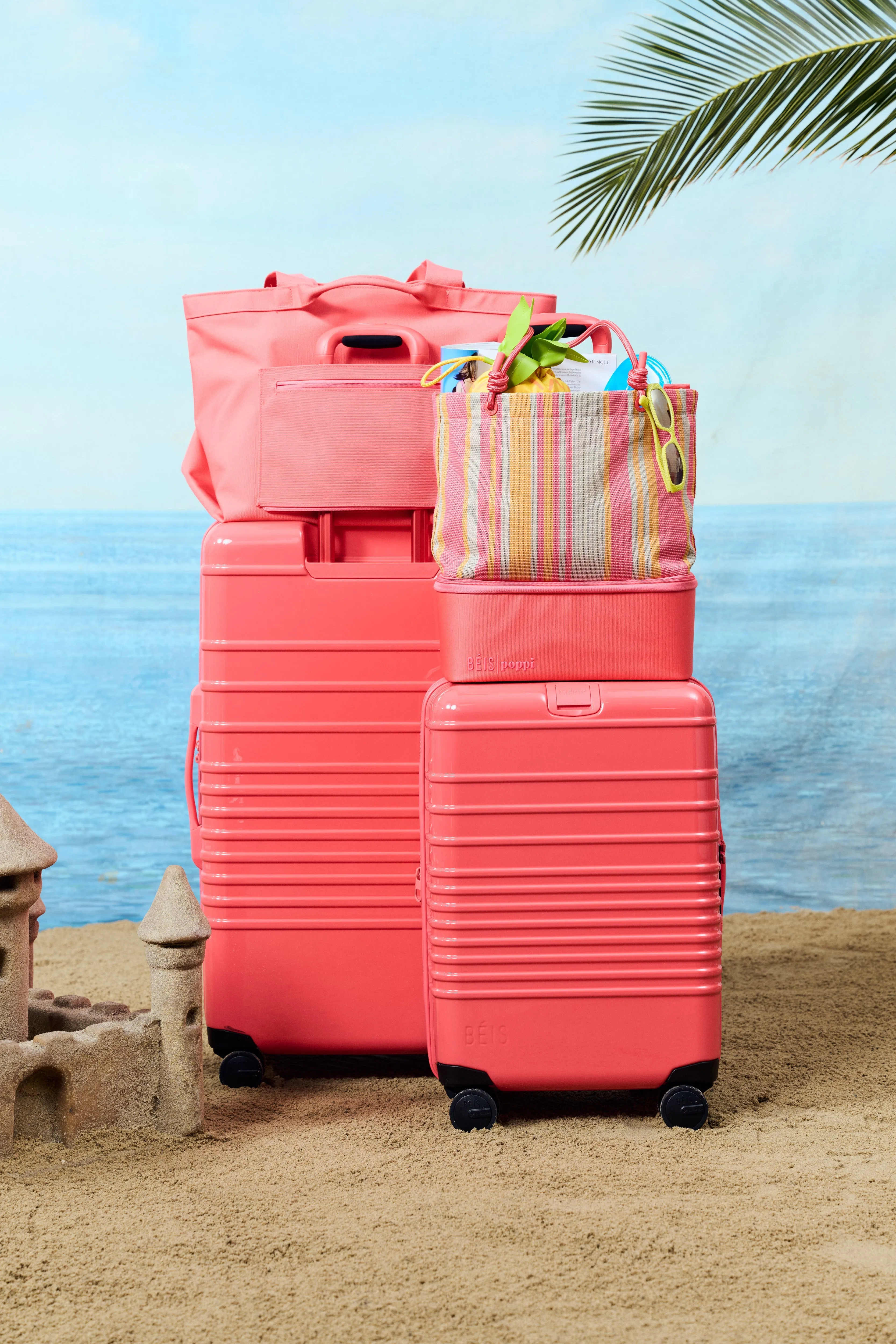 BÉIS x poppi The Carry-On Roller in Glossy Fruit Punch sold by Beis product image thumbnail 4