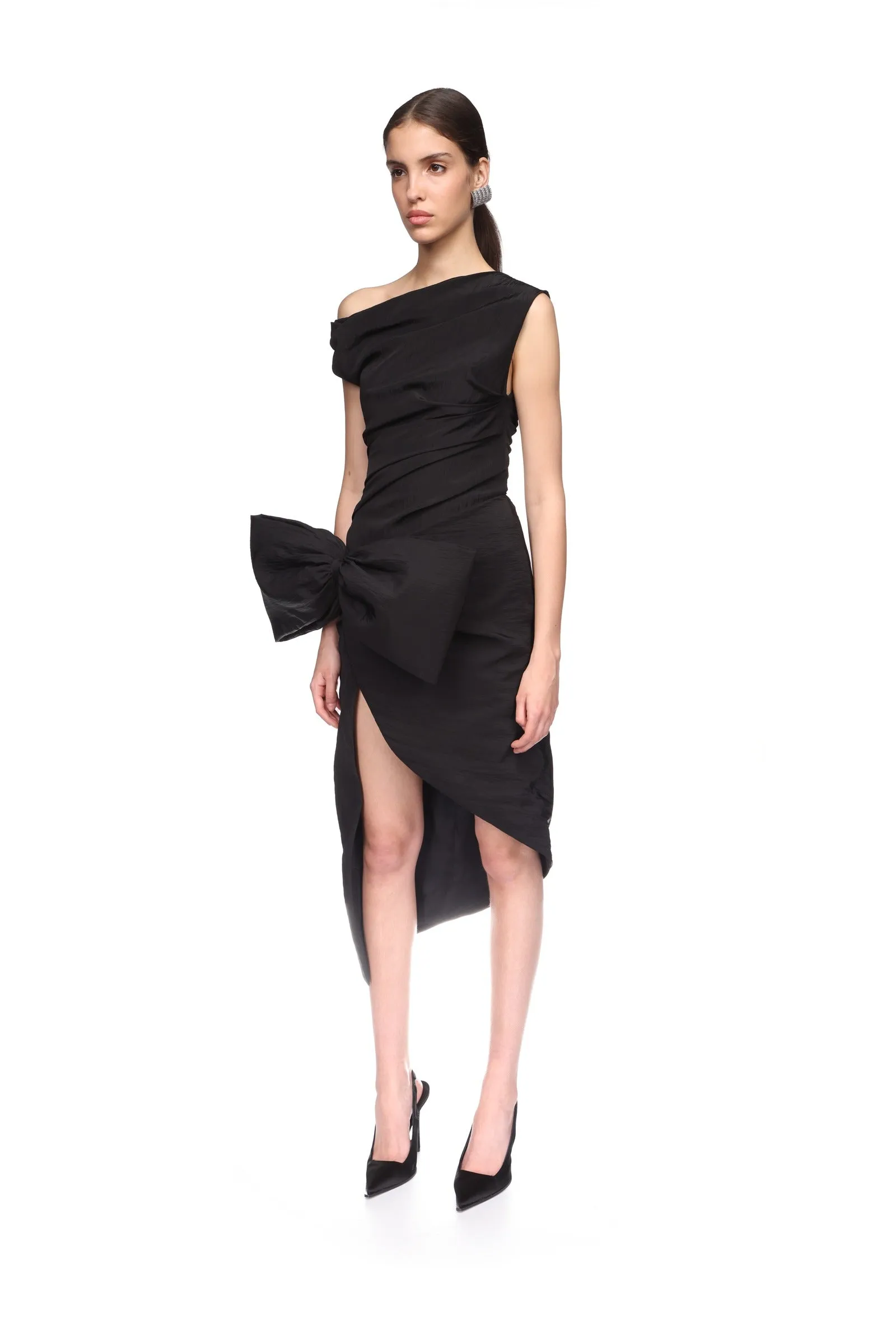 DROP SHOULDER MIDI DRESS WITH BOW IN BLACK sold by David Koma product image thumbnail 3