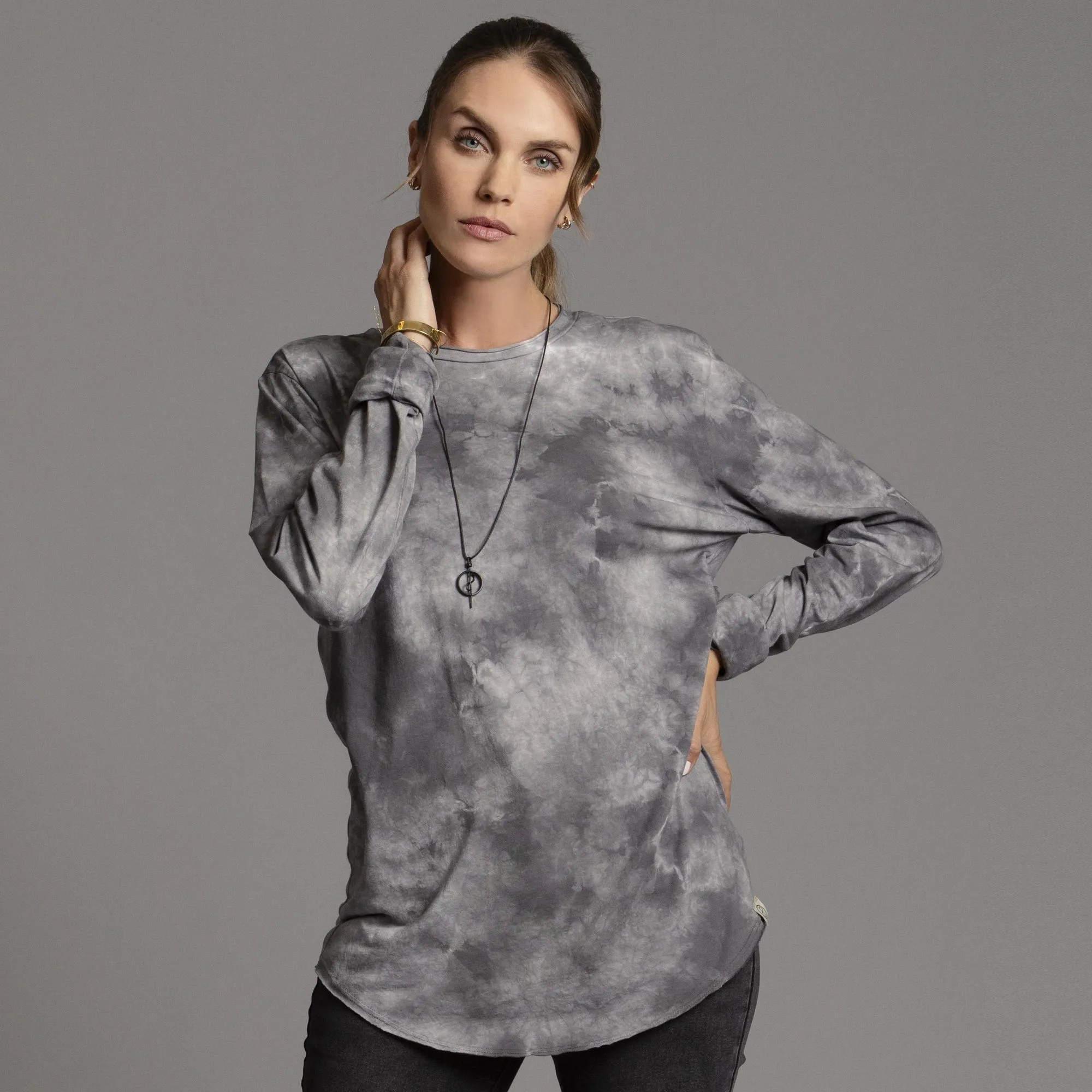 DIVINE LONG SLEEVE CREW SHIRT sold by One Golden Thread product image thumbnail 5