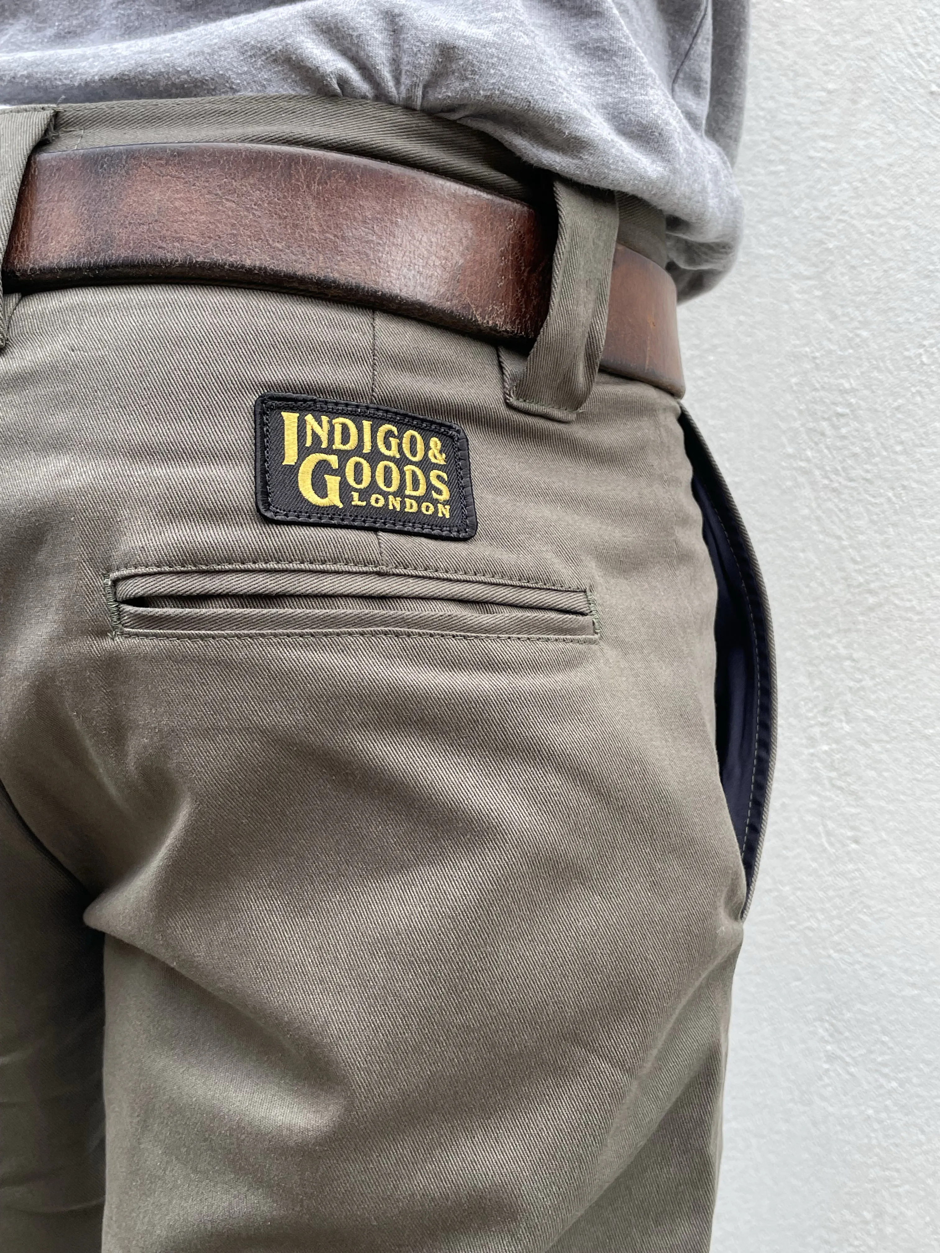 English Worker Trouser in Olive Drab Cotton Twill sold by Indigo and Goods product image thumbnail 5