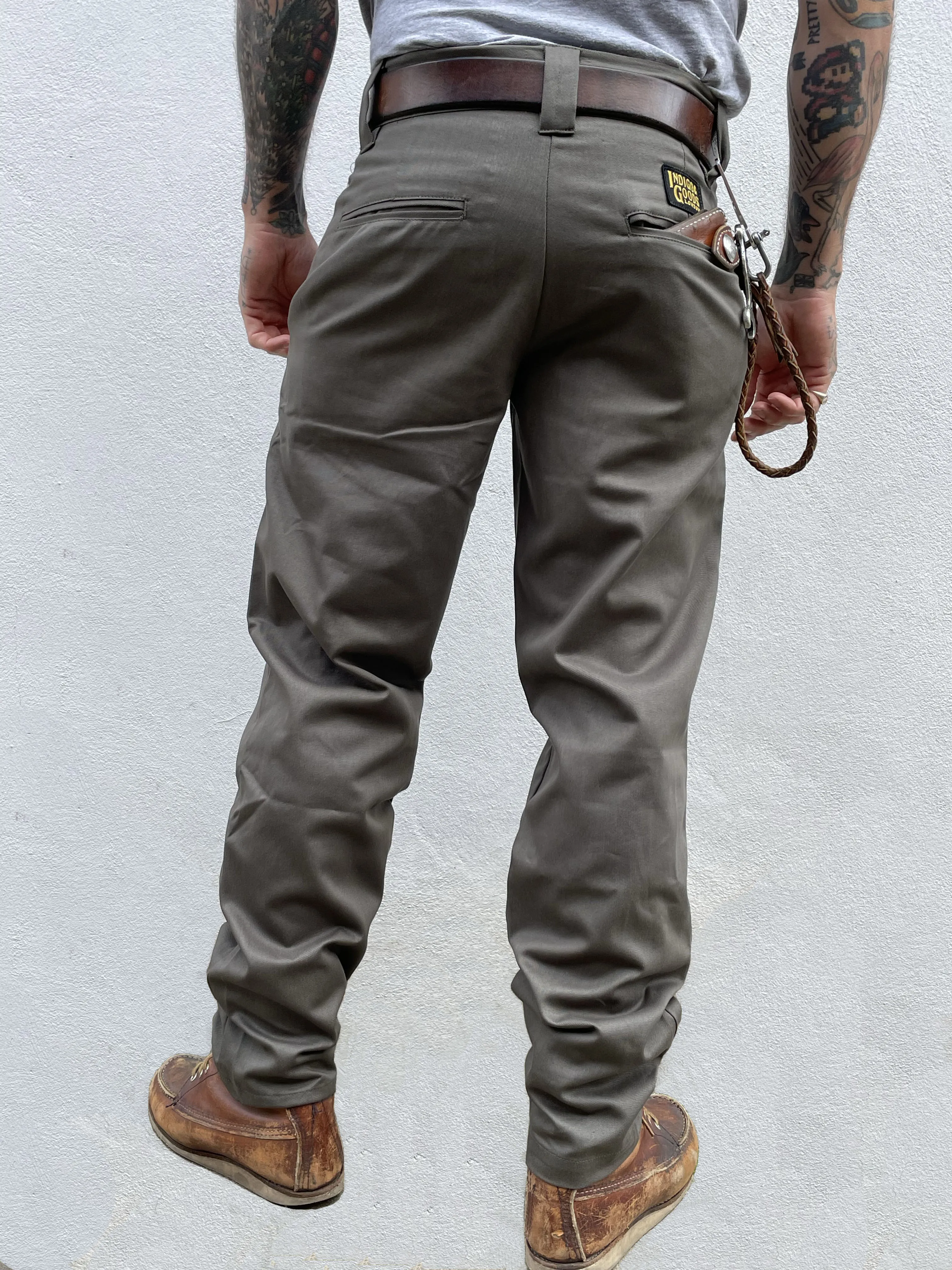 English Worker Trouser in Olive Drab Cotton Twill sold by Indigo and Goods product image thumbnail 3