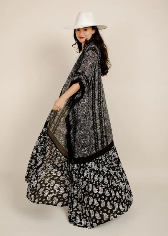 Kaylee Kimono - Black sold by Vinnie Louise