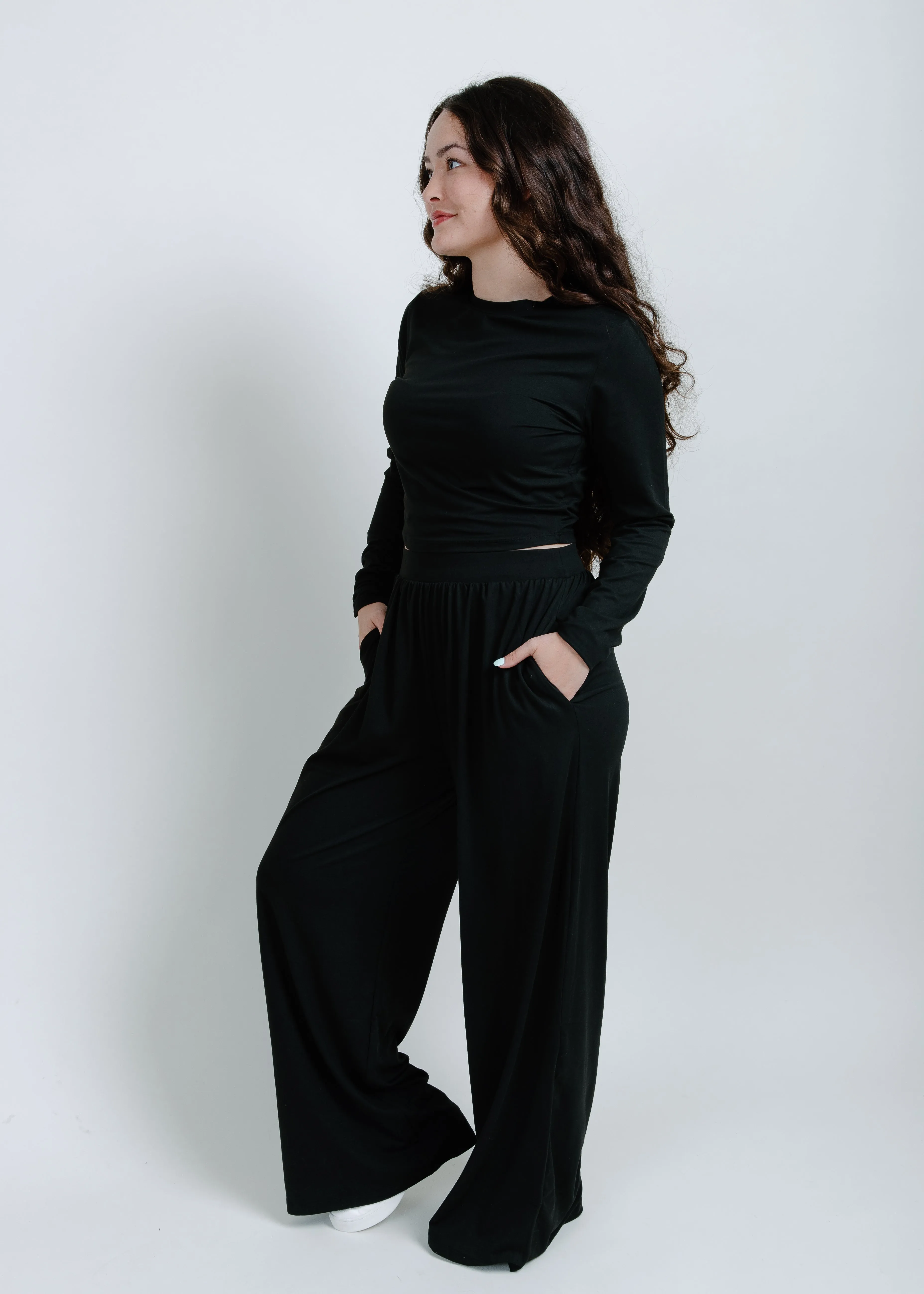 Jet Setter Set - Black sold by Vinnie Louise product image thumbnail 5