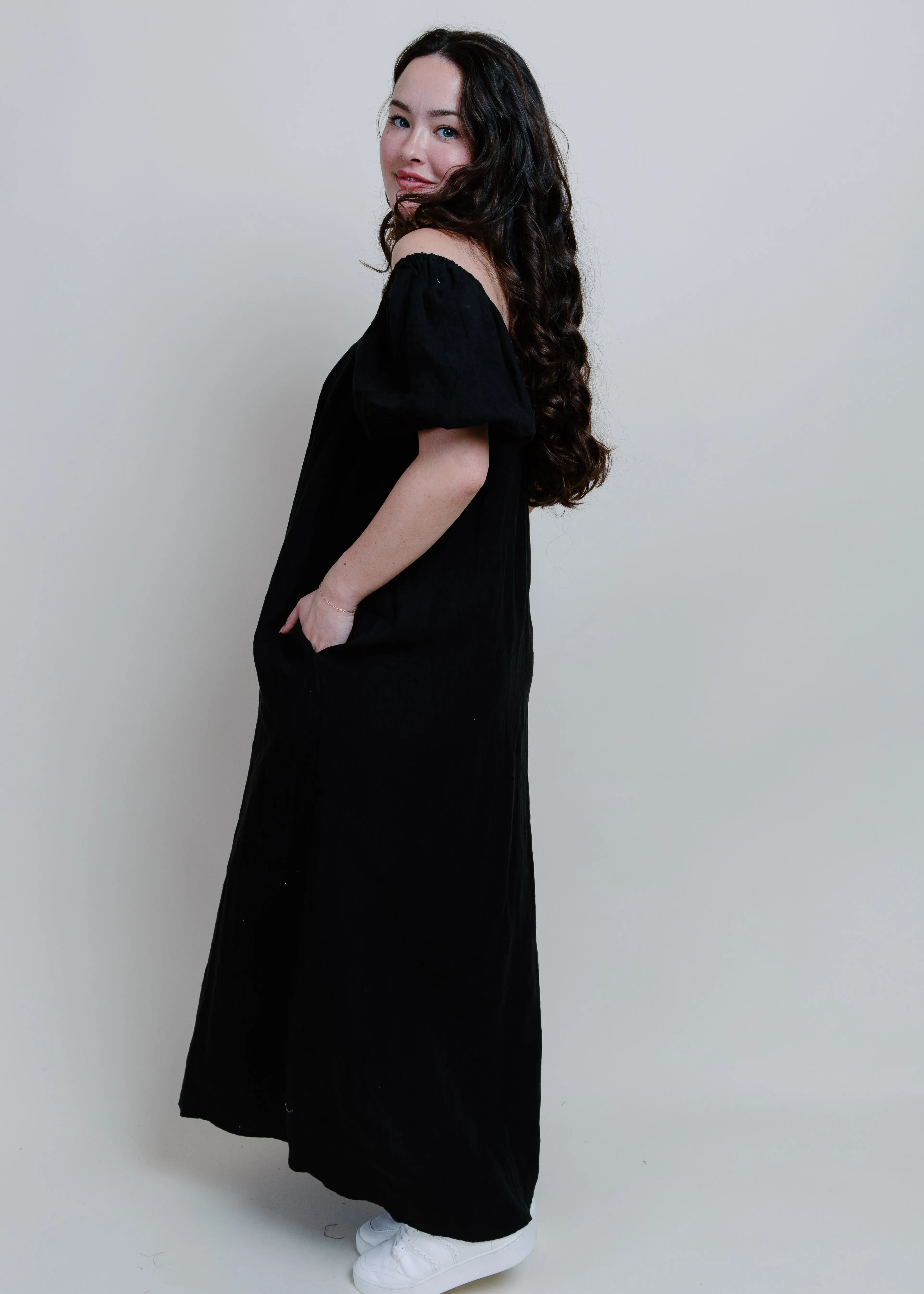 Reid Puff Sleeve Maxi Dress - Black sold by Vinnie Louise product image thumbnail 4