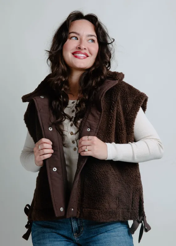 Ellie Sherpa Vest Jacket - Brown made by HYFVE