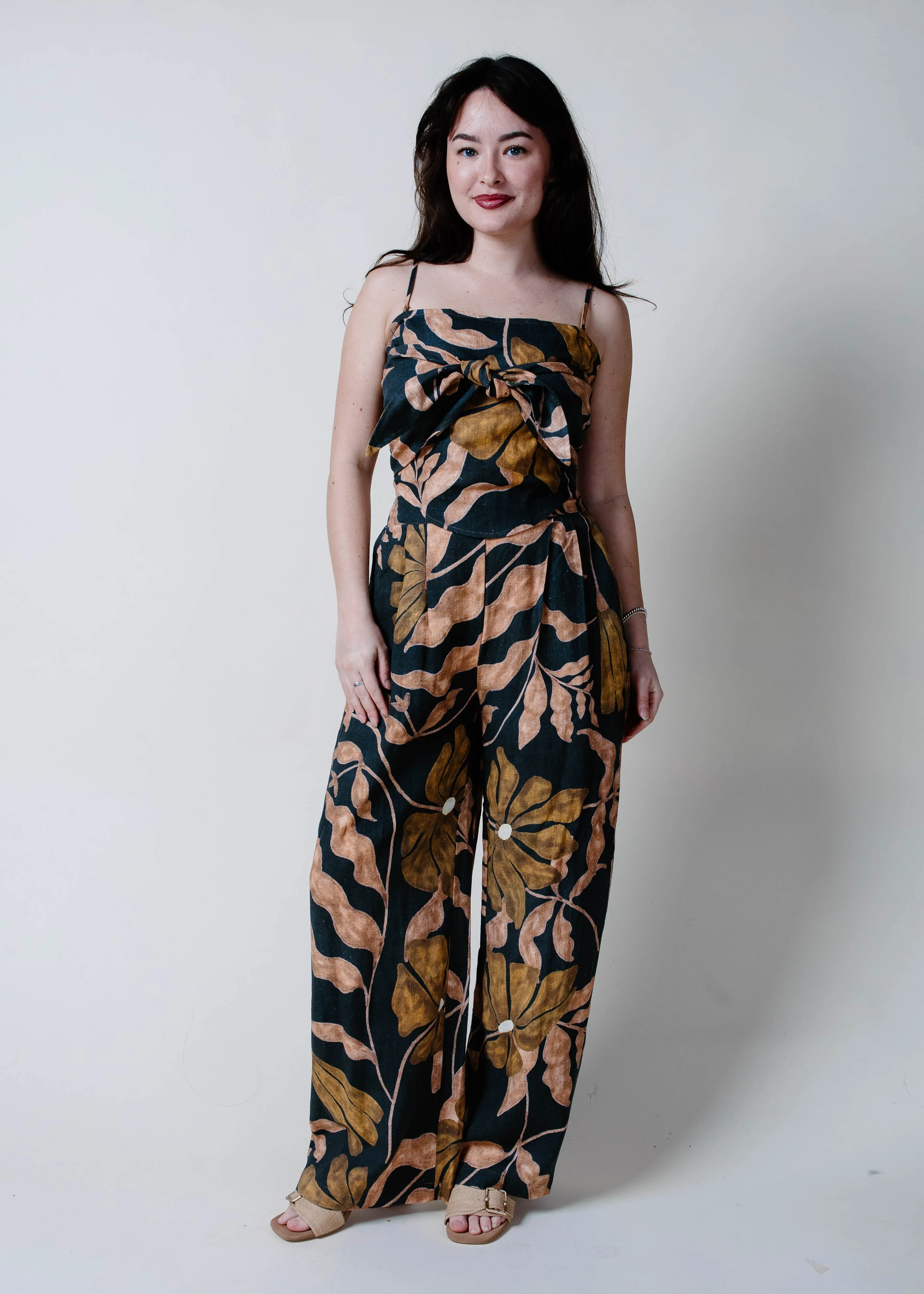 The Cabo Linen Pant sold by Vinnie Louise product image thumbnail 2