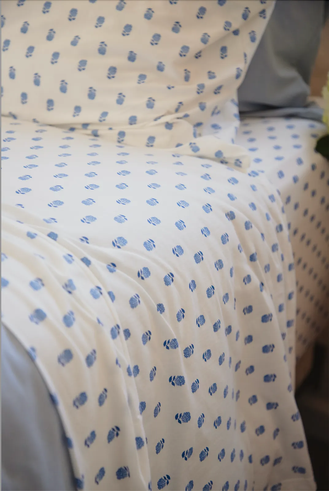 The Bluebell Floral Bedding Kit sold by Dairy Boy product image thumbnail 3