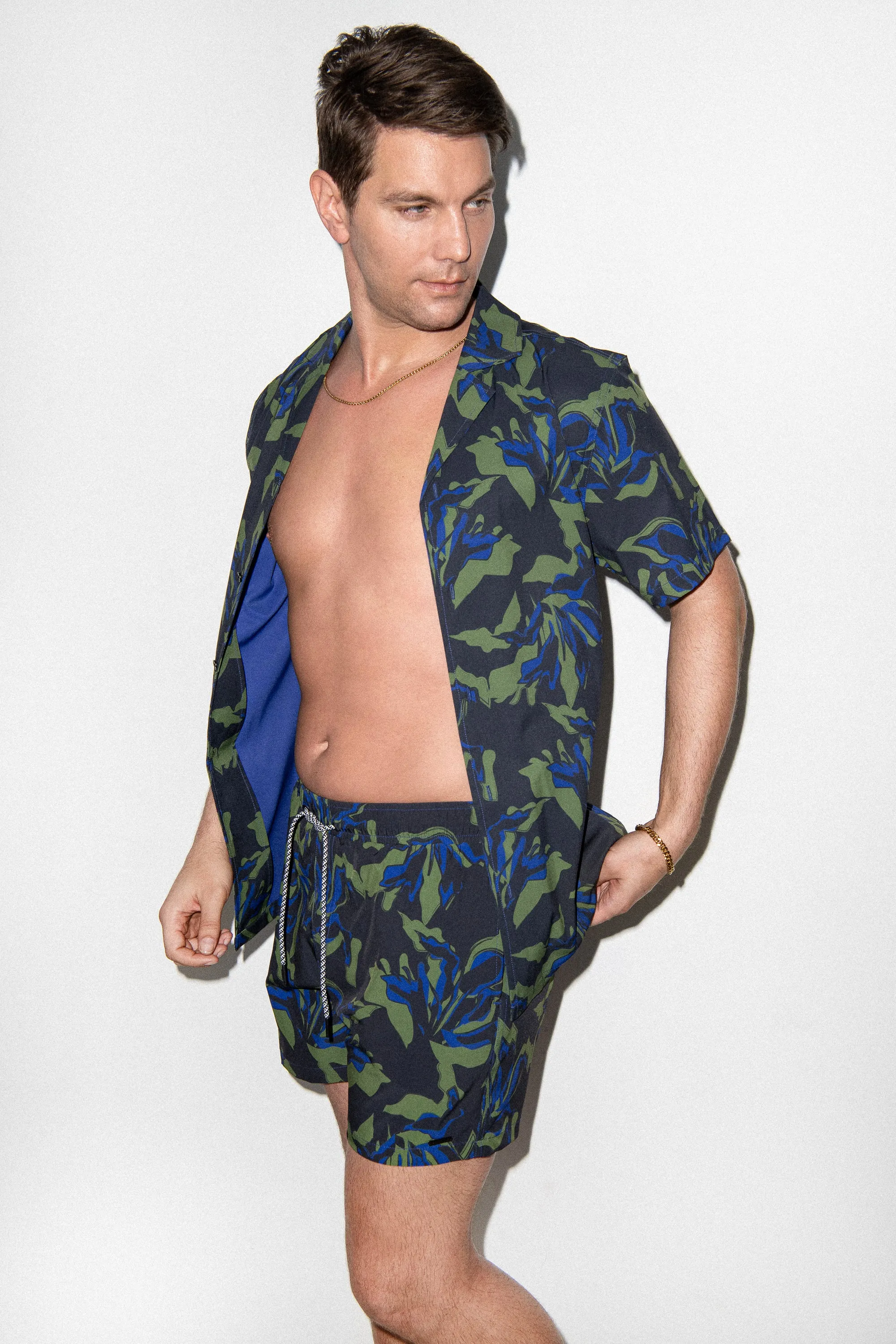 Saint Tropez Cabana Shirt Green Botanical sold by Playaluxe product image thumbnail 2