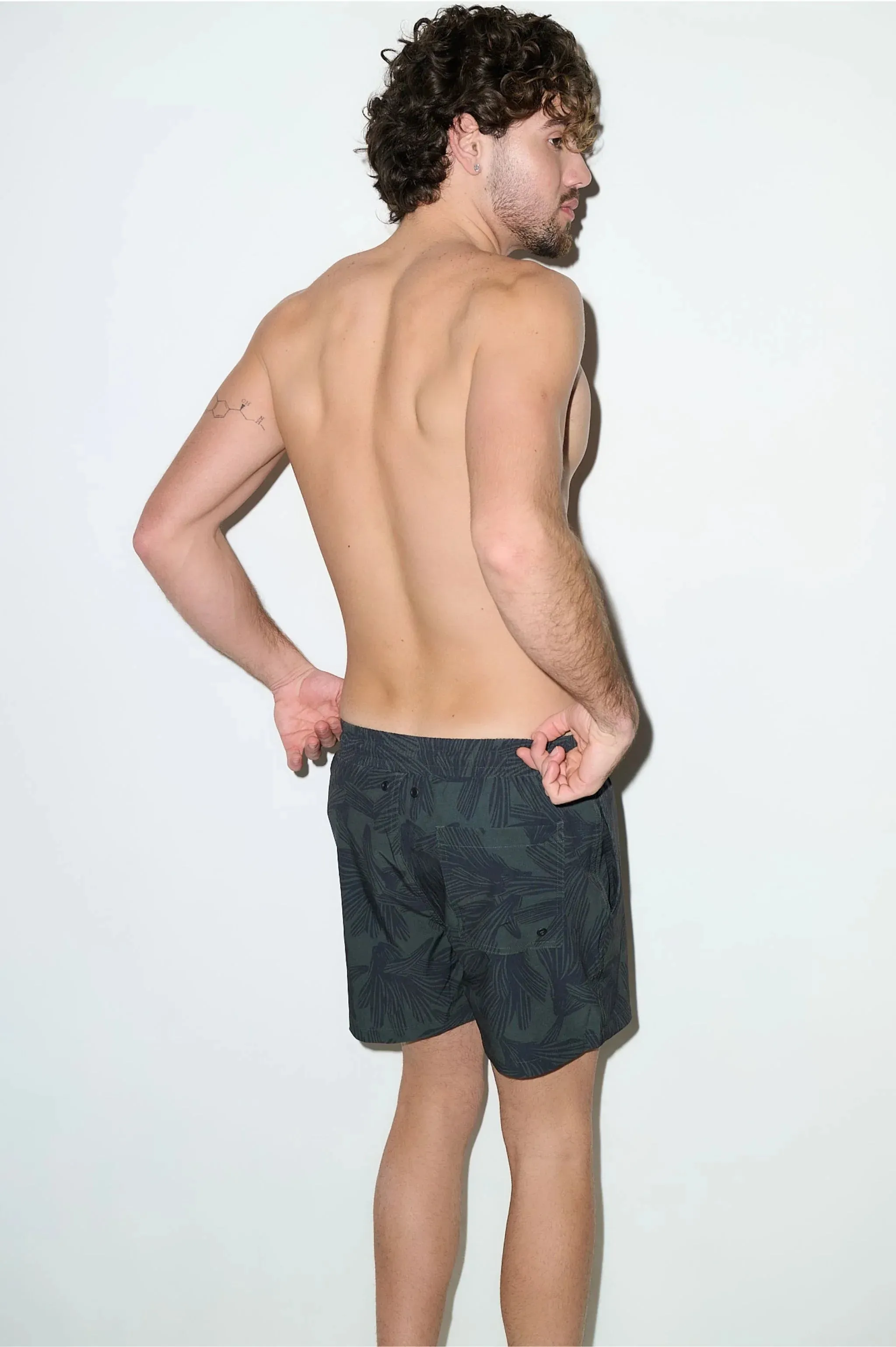 Tulum 5-Inch Swim Trunk Dark Olive sold by Playaluxe product image thumbnail 4