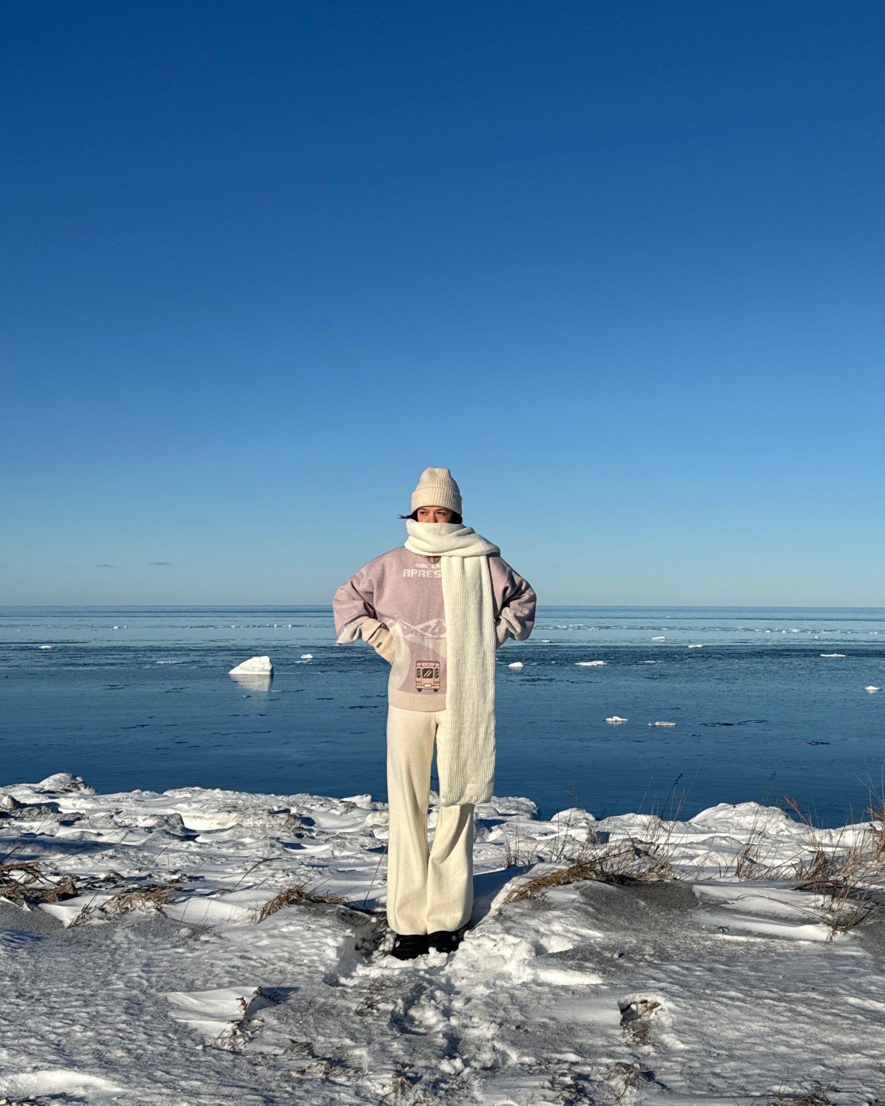 Après Ski Sweater Summit Road sold by Girl Crush Gang product image thumbnail 5