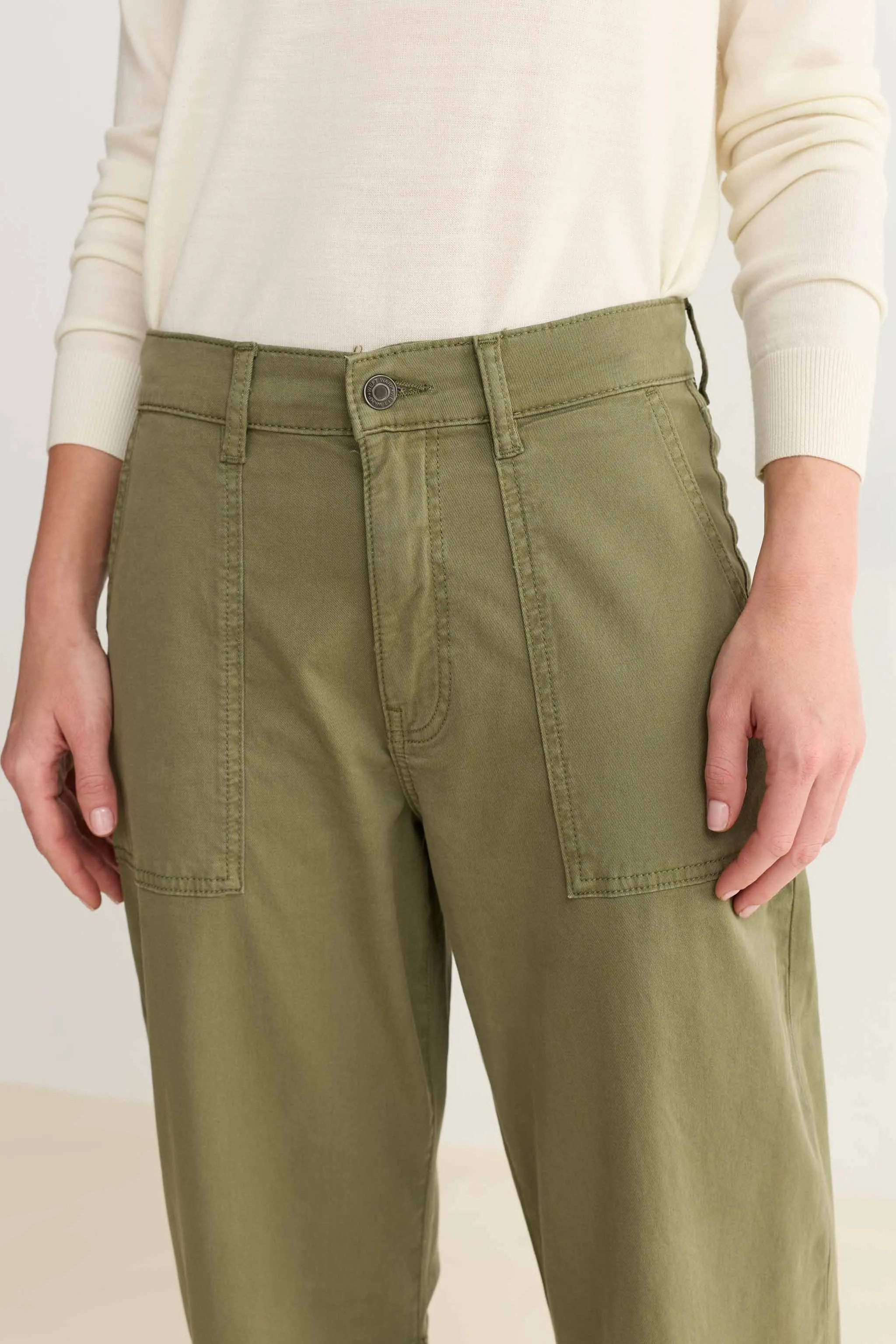 BNA TWILL - SOFT CURVE BARREL PANTS | FOUR LEAF CLOVER sold by Warp + Weft product image thumbnail 5