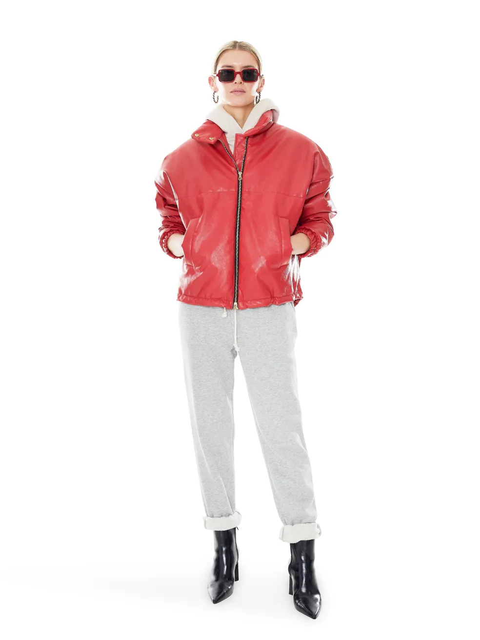 Billy - Red sold by FREED