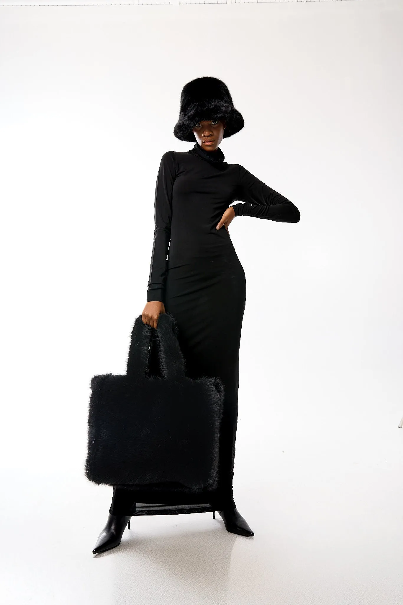 Oversized Tote- Ink Black sold by FREED product image thumbnail 2