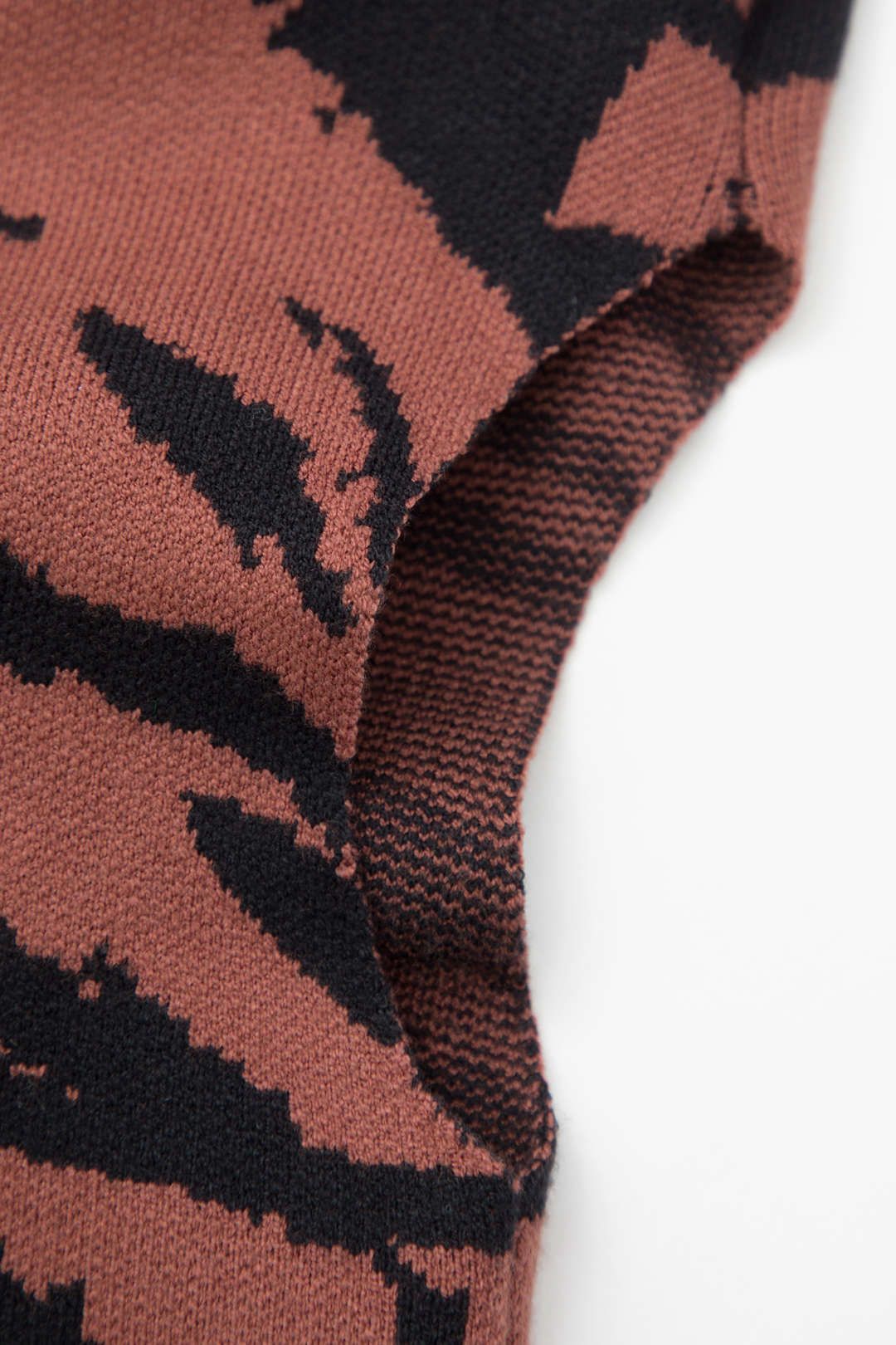 Tiger Print Round Neck Side Cut Out Knit Maxi Dress sold by Micas product image thumbnail 4