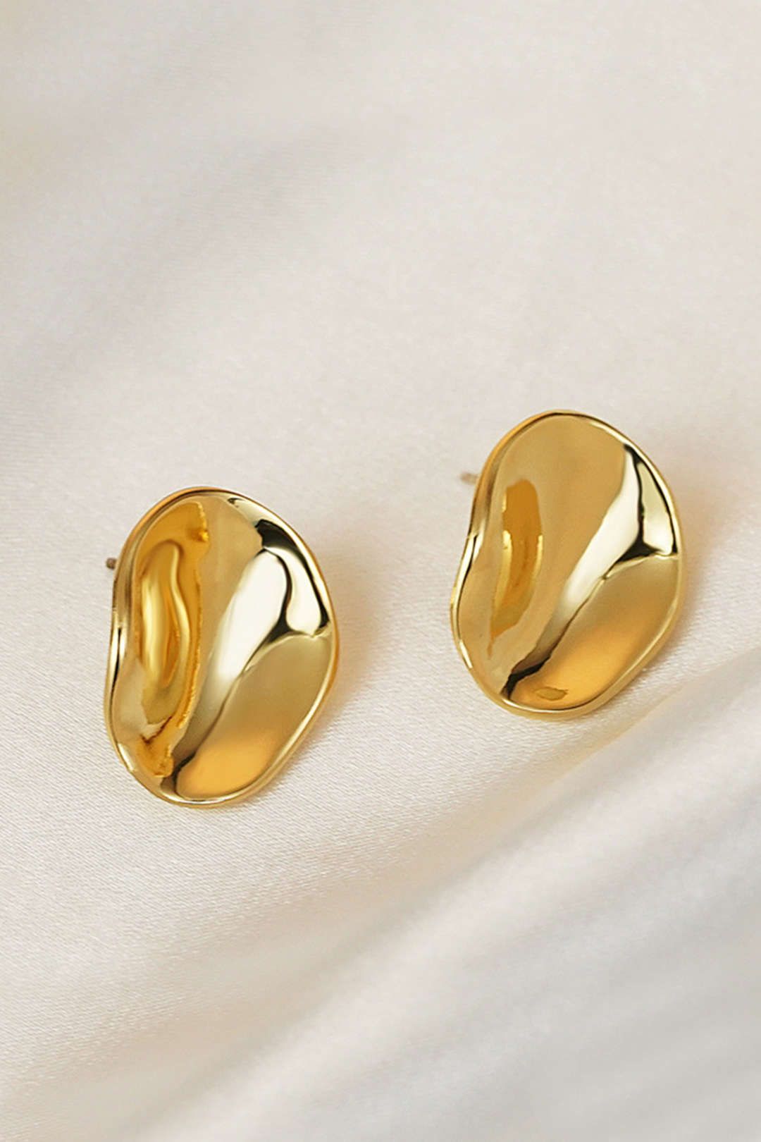 Disc Stud Earrings sold by Micas product image thumbnail 3