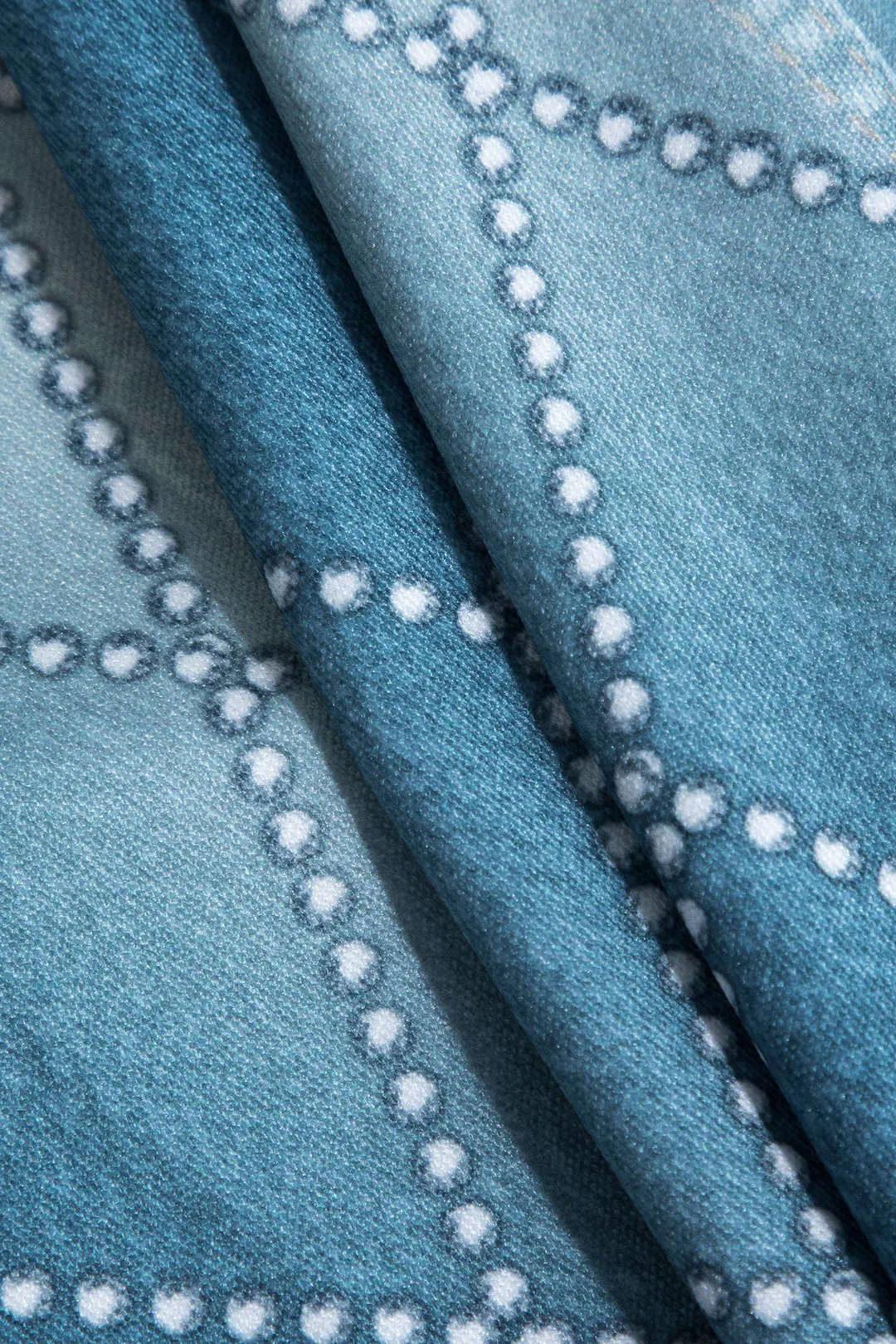 Rhinestone Ruffle Tie Dye Print Stropløs Midi -kjole sold by Micas product image thumbnail 3