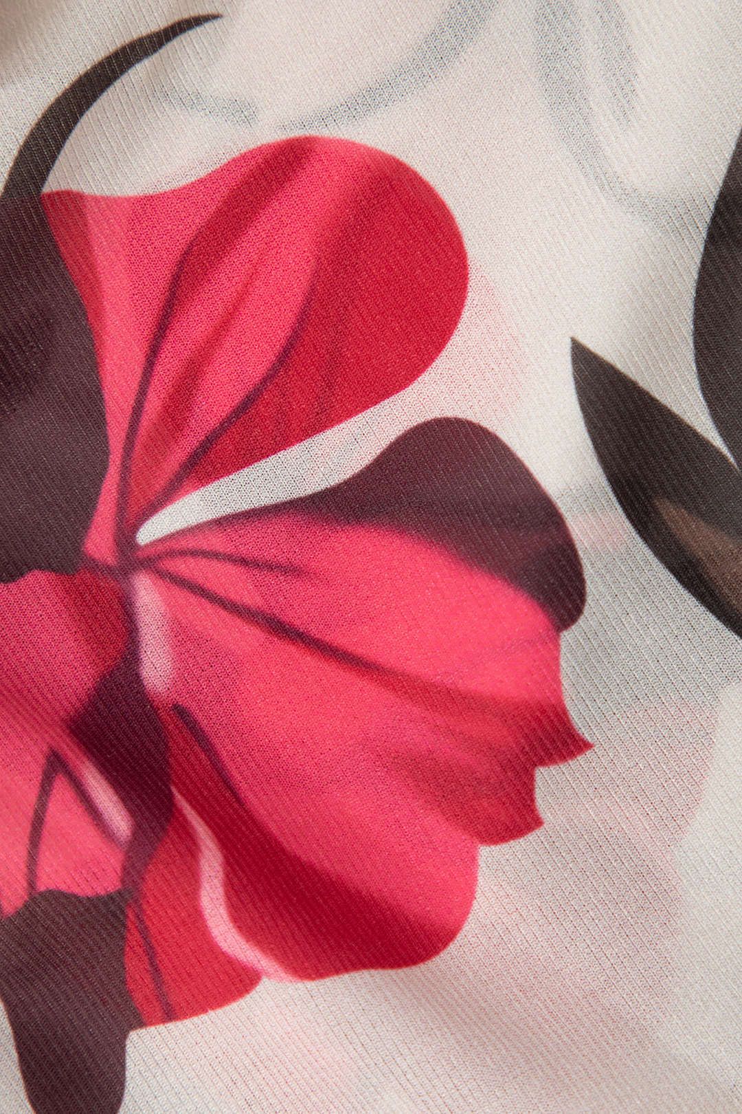 Floral Print Off-Shoulder Top And Ruched Mini Skirt Set sold by Micas product image thumbnail 8