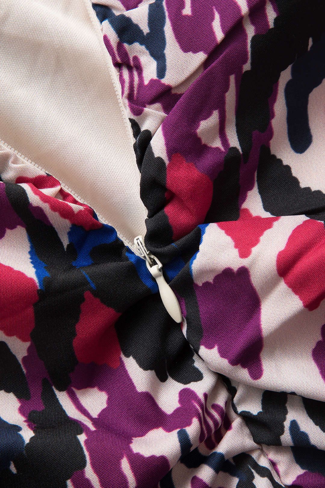 Abstract Print Ruched Mini Skirt sold by Micas product image thumbnail 4