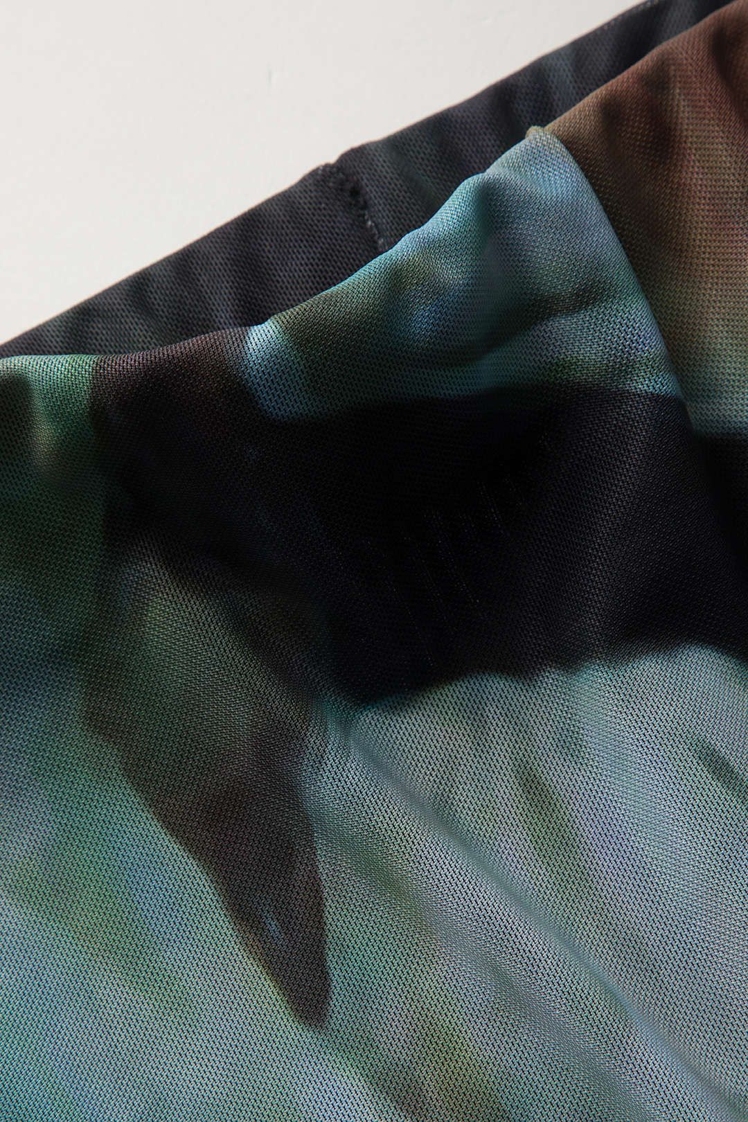 Retro Print Mesh Slit Midi Skirt sold by Micas product image thumbnail 3