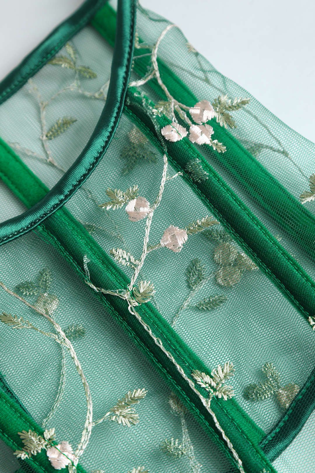 Embroidery Mesh Lace-up Corset sold by Micas product image thumbnail 3