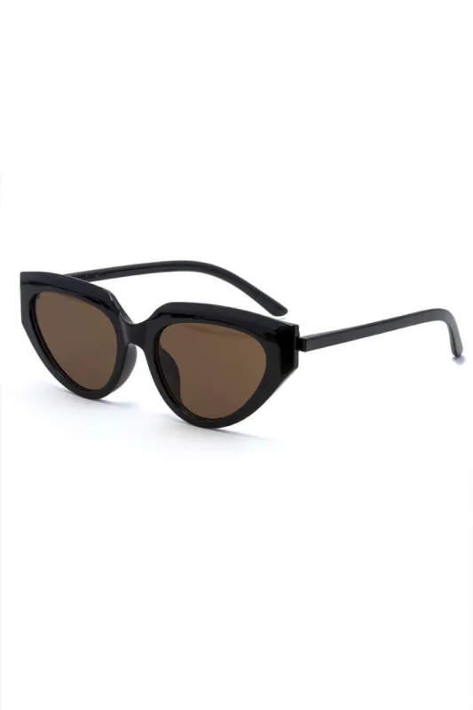 Cat-eye Frame Sunglasses sold by Micas