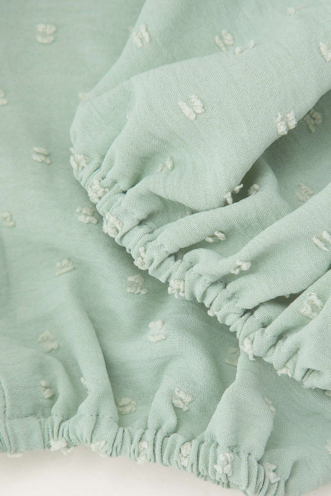 Dobby Knot Front Off-Shoulder Blouse And Pocket Shorts Set sold by Micas product image thumbnail 7