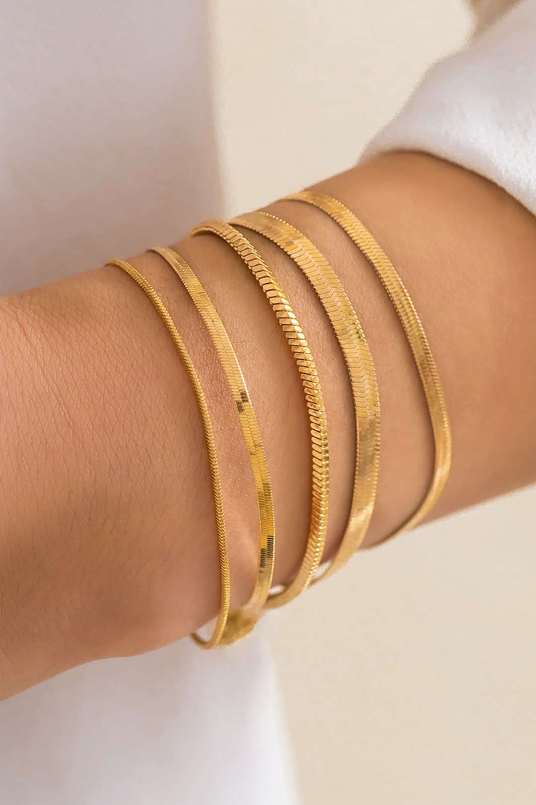 Set of 5 Pc Metal Bracelets sold by Micas product image thumbnail 5