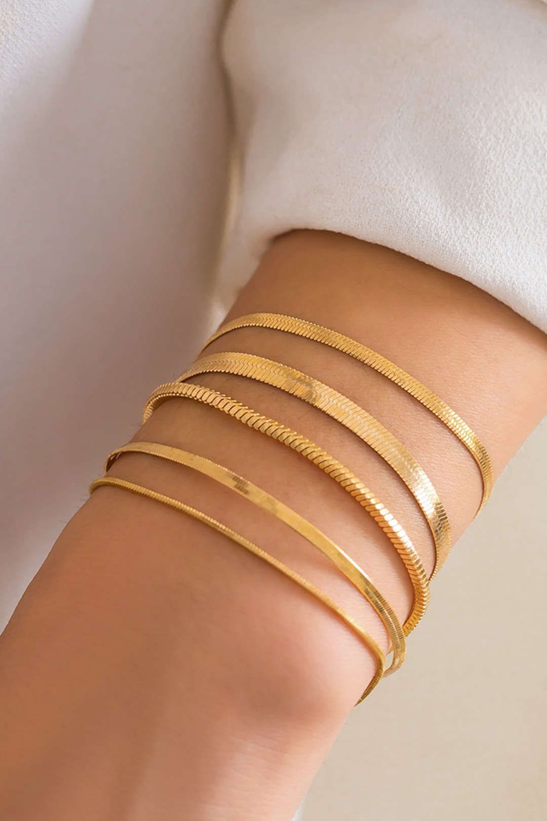 Set of 5 Pc Metal Bracelets sold by Micas