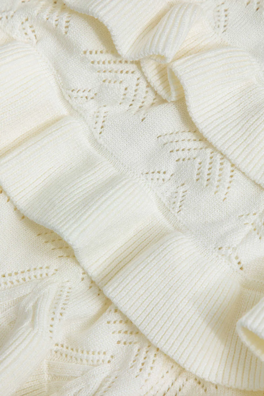 Solid strik skåret lag ruffle shorts sold by Micas product image thumbnail 3