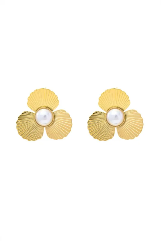 Flower Pearl Stud Earrings sold by Micas