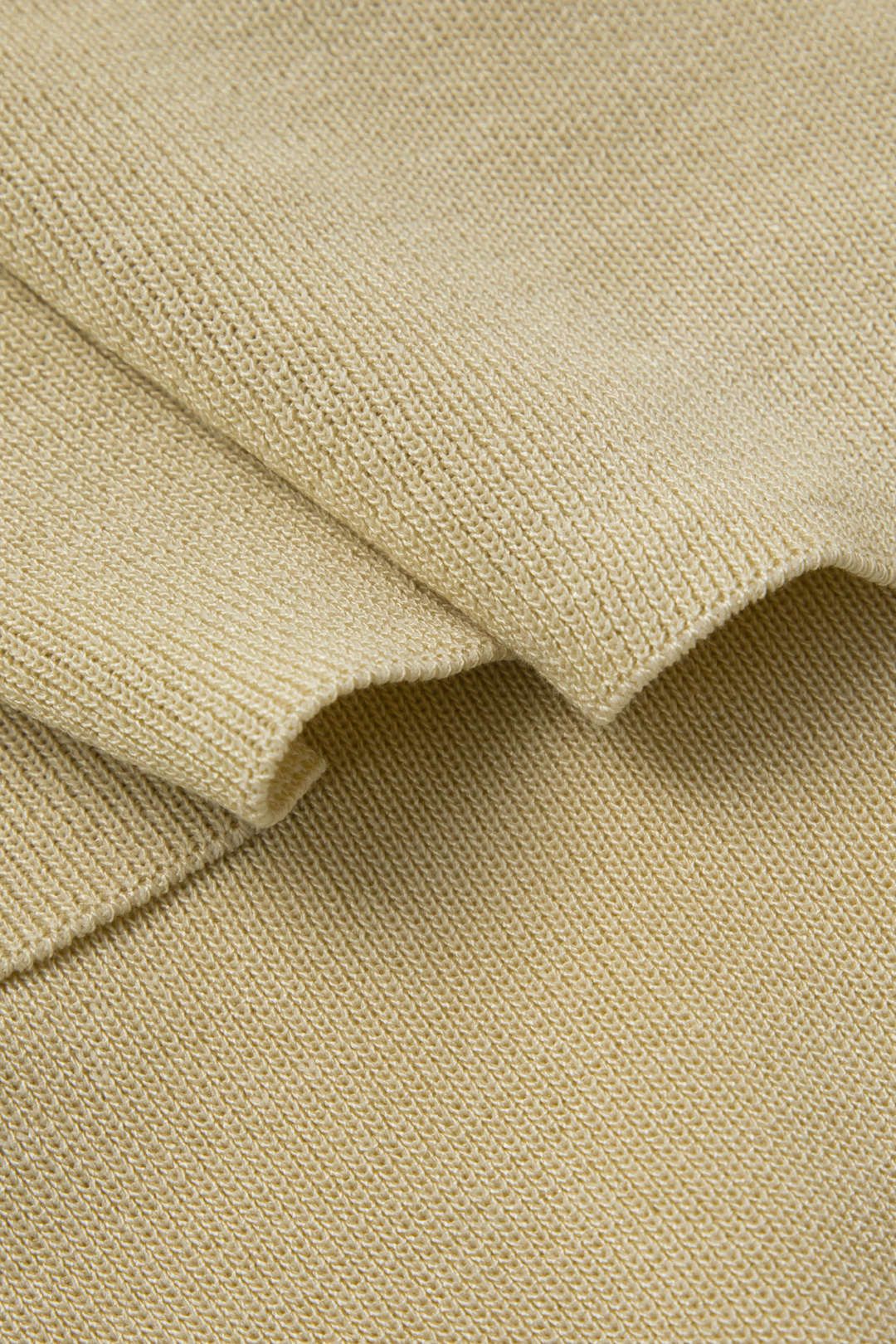 Tie Front V-hem Knit Tube Top sold by Micas product image thumbnail 3