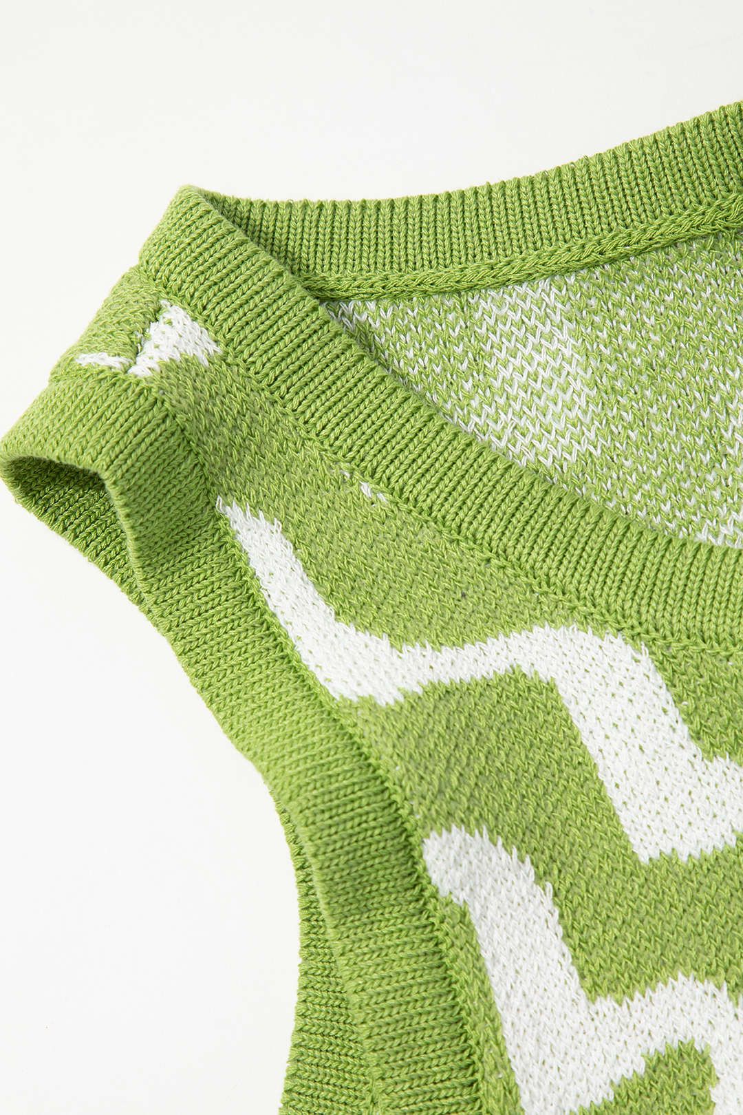 Wavy Pattern Knit Tank Top sold by Micas product image thumbnail 3