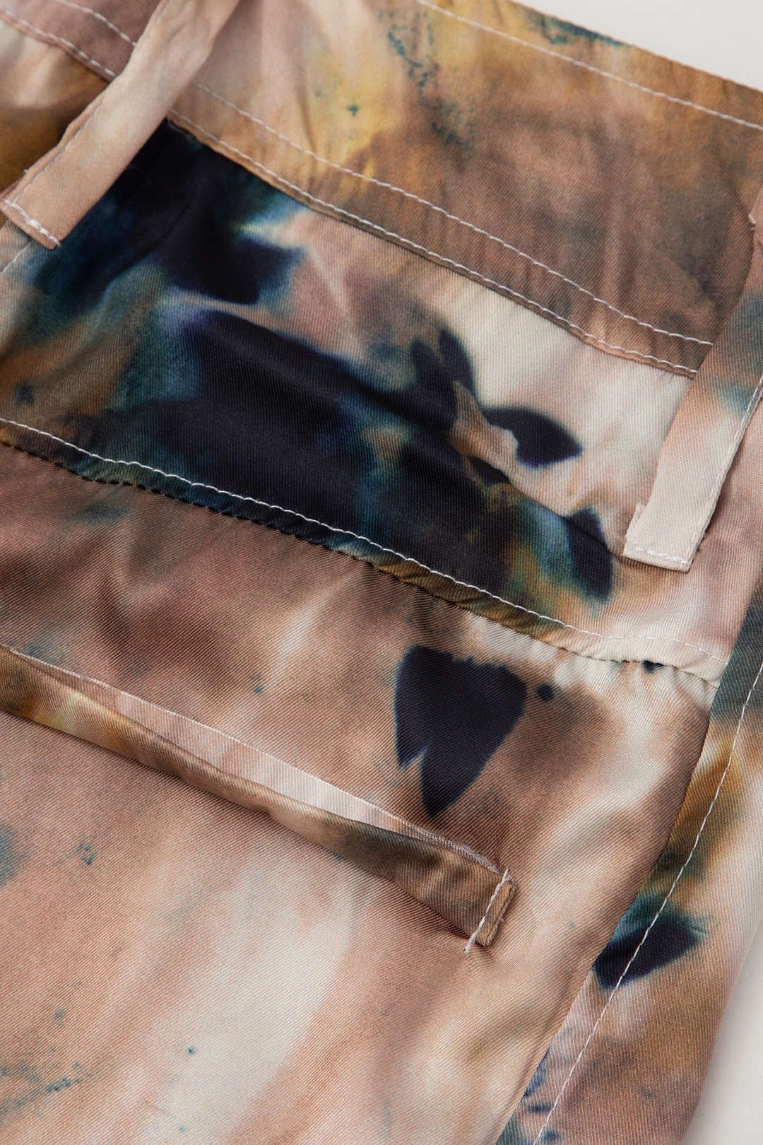 High-Waisted Tie Dye Balloon Fit Pants sold by Micas product image thumbnail 3