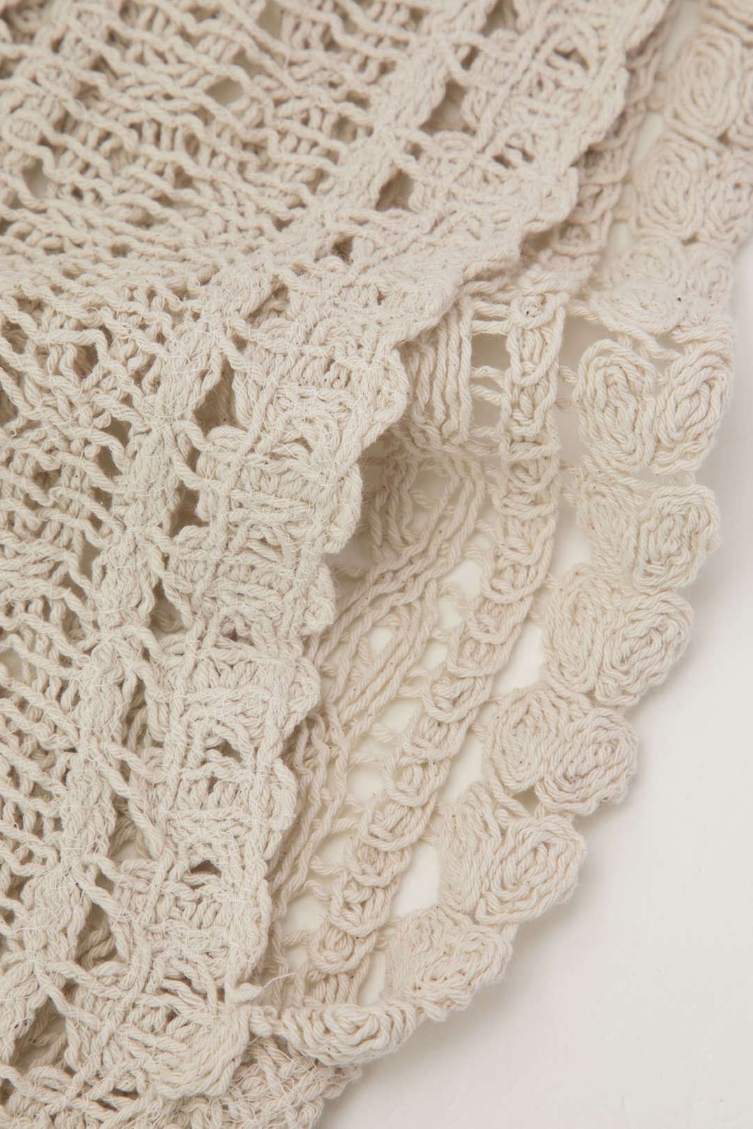 V-neck Crochet Knit Sleeveless Top sold by Micas product image thumbnail 5