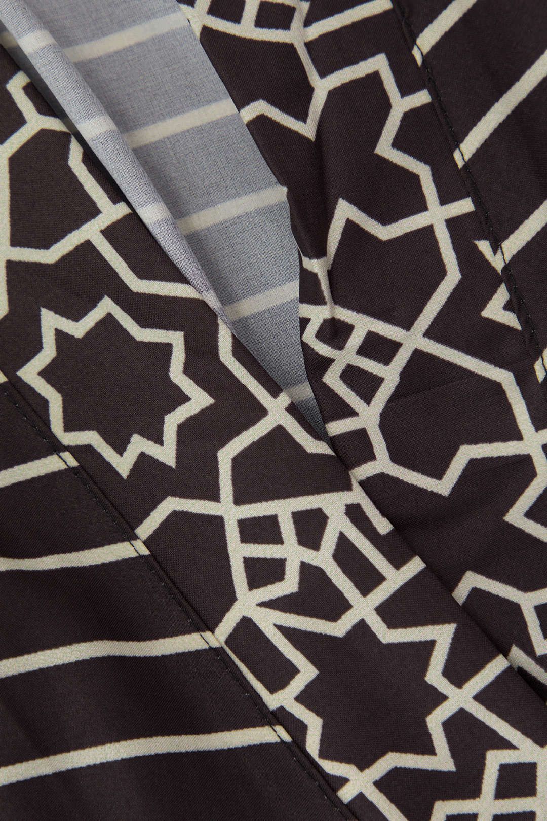 Geometric Print Wrap Tie Cover-up sold by Micas product image thumbnail 3
