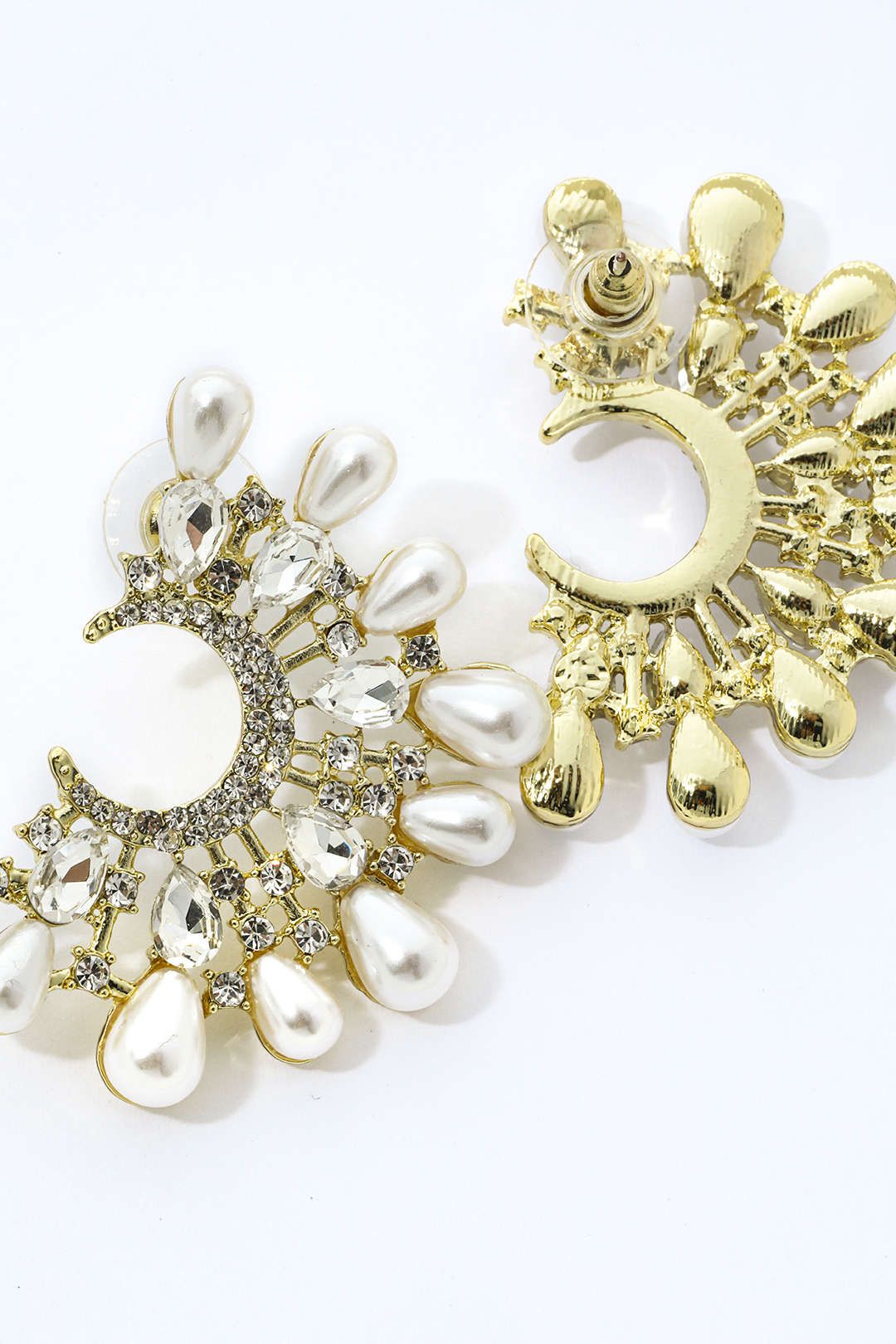 Pearl C-shaped Earrings sold by Micas product image thumbnail 3