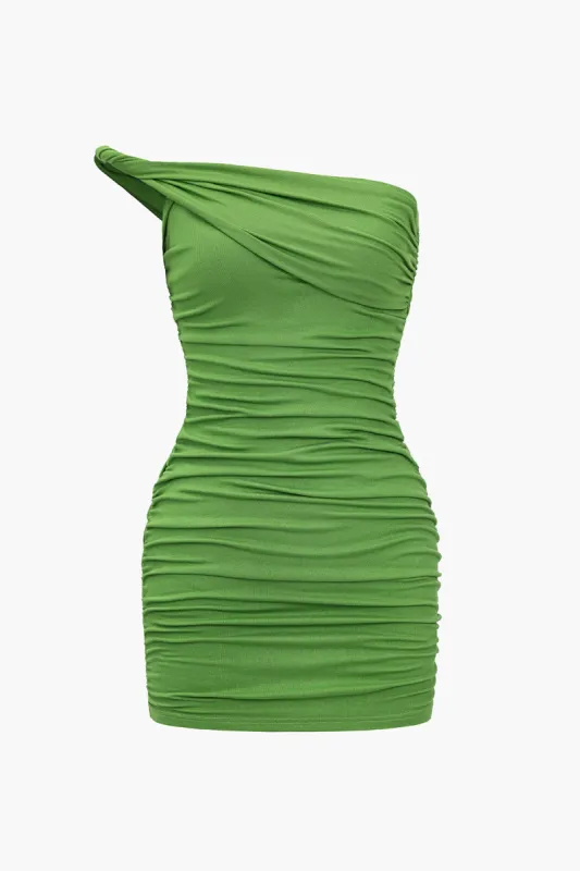 Solid asymmetrisk rynket minikjole sold by Micas