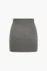 Basic solid strik mini-nederdel sold by Micas