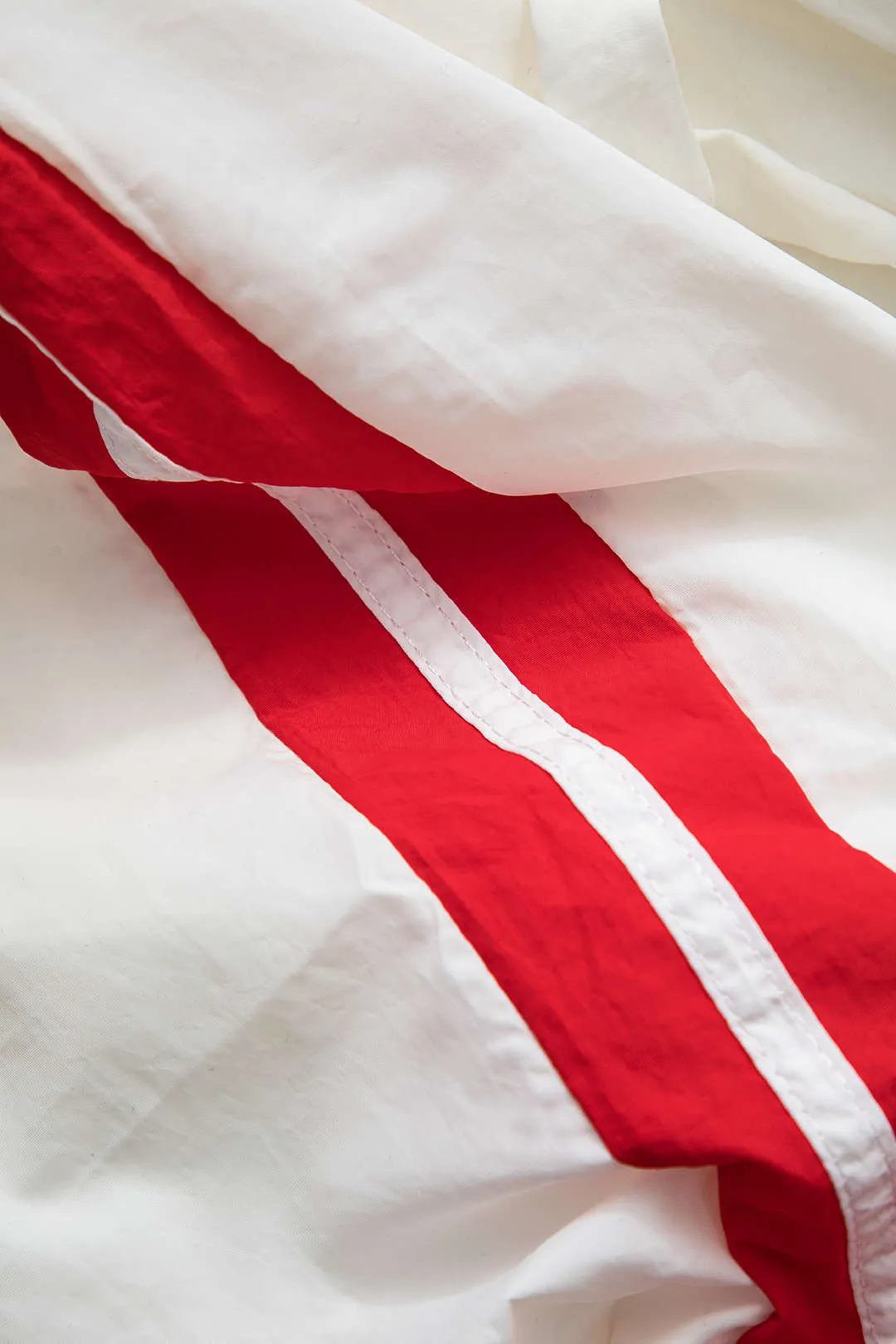 Farveblok brede benbukser sold by Micas product image thumbnail 4