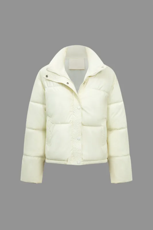 Grundlæggende solid puffer sold by Micas