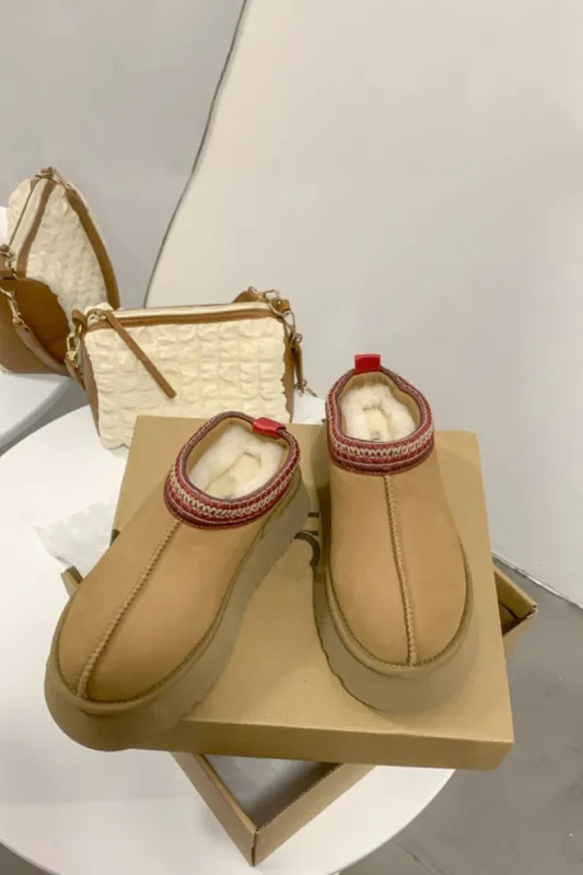 Extra Fleece Ankle Boots sold by Micas