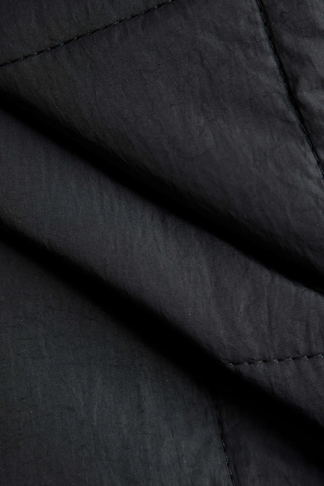 Solid hættepuffer sold by Micas product image thumbnail 4