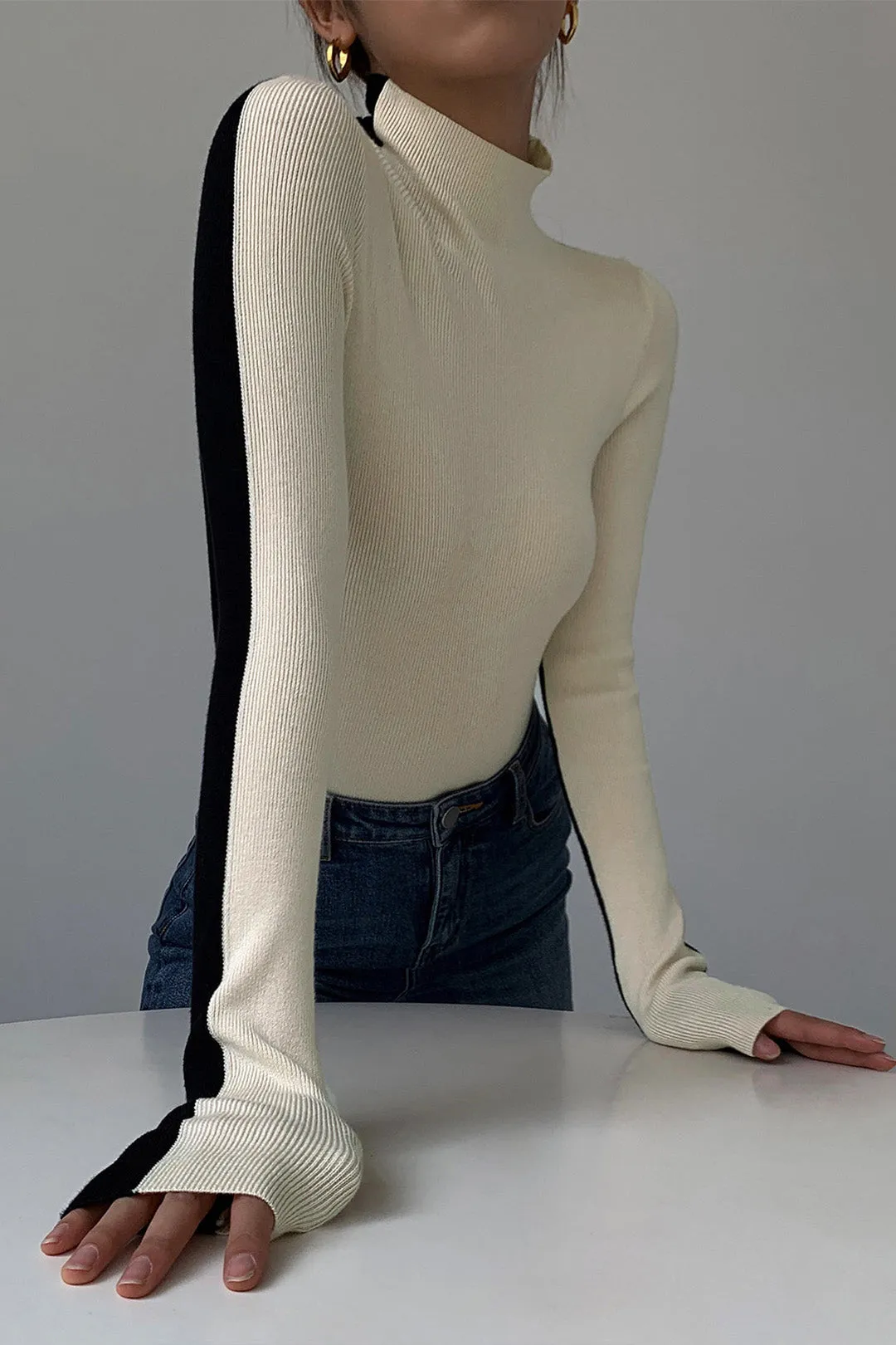 Kontrast langærmet top sold by Micas product image thumbnail 4