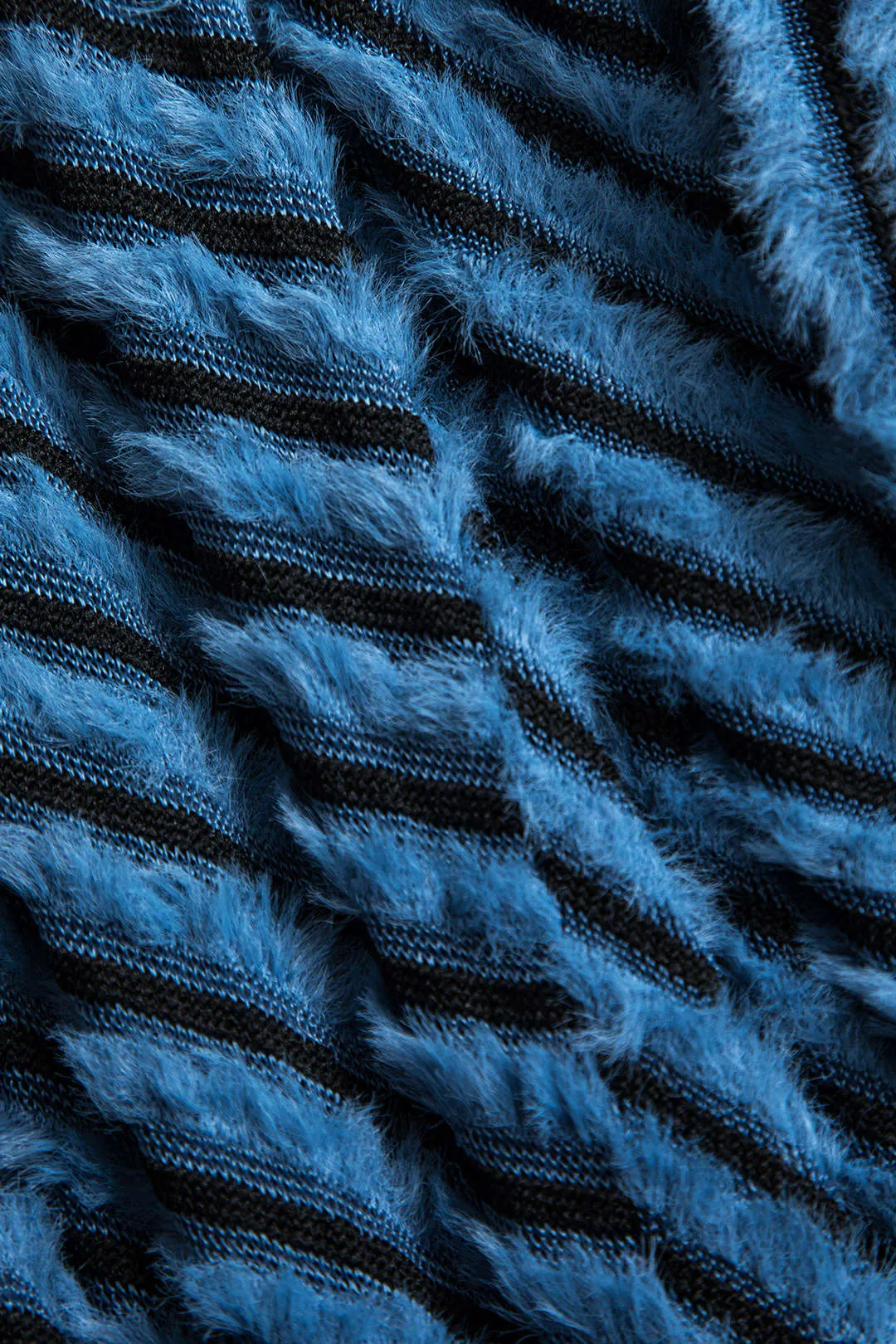 Sheer pels med høj talje bukser sold by Micas product image thumbnail 4